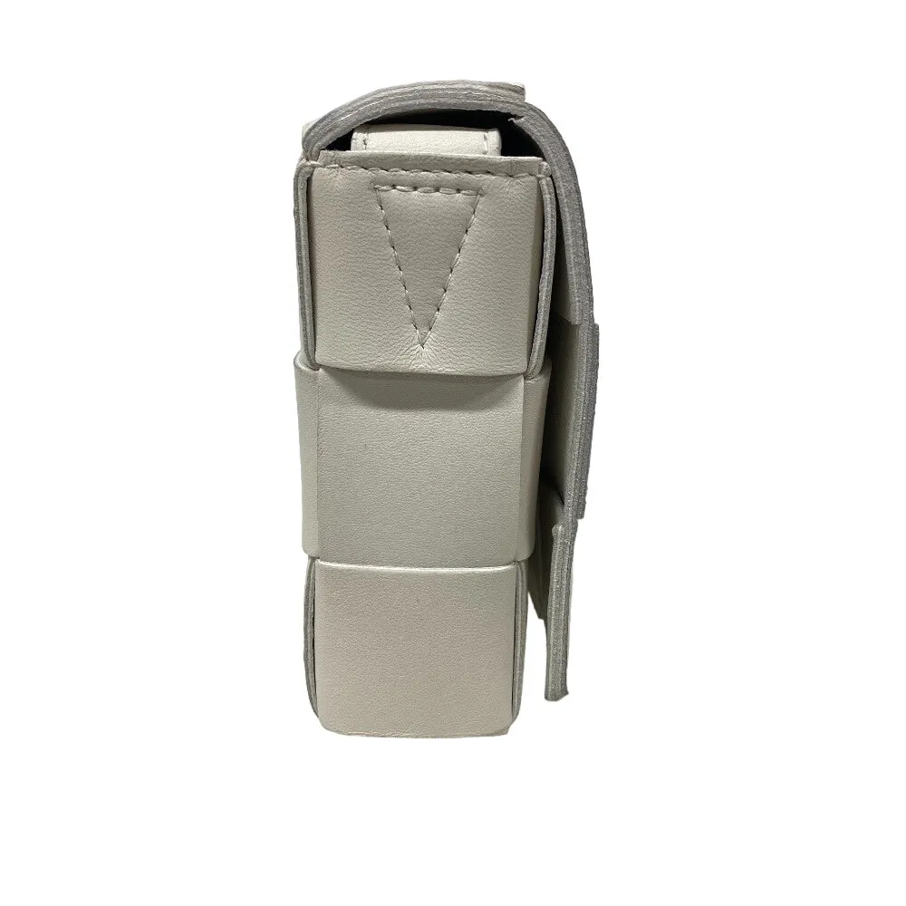 BOTTEGAVENETA Shoulder Bag leather white cassette Women Used