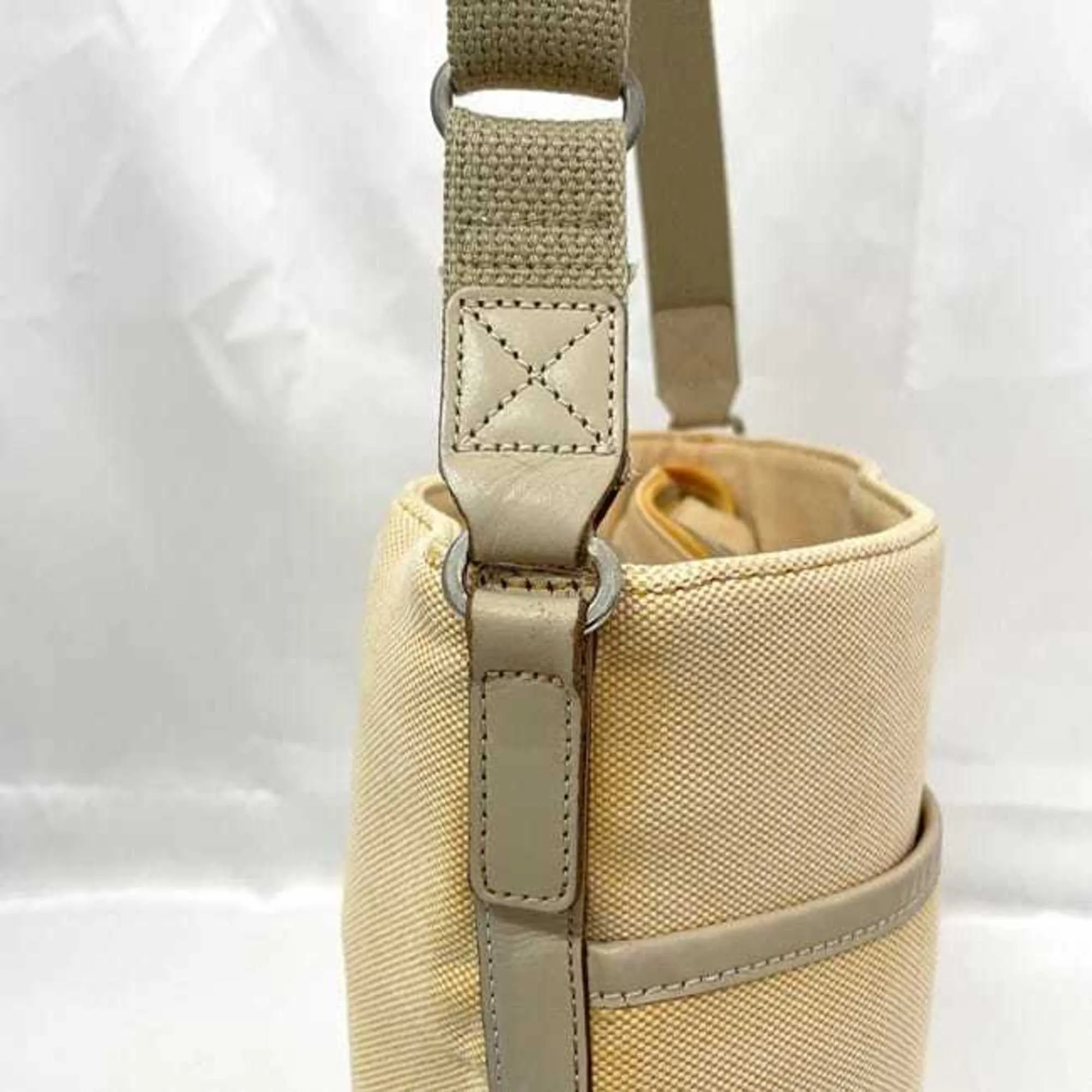 Burberry  Canvas Shoulder Bag (Pre-Owned)
