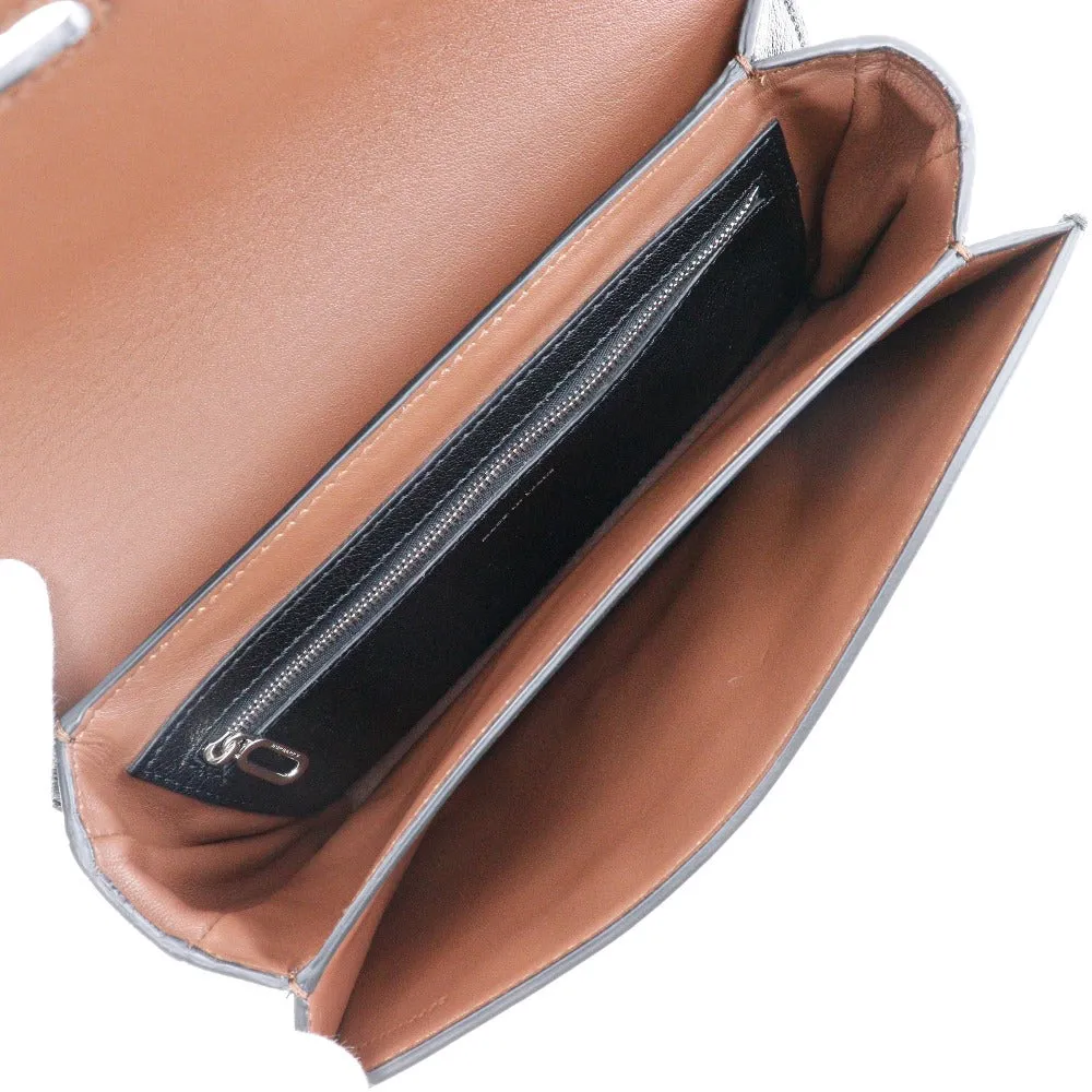 Burberry  Leather Shoulder Bag (Pre-Owned)
