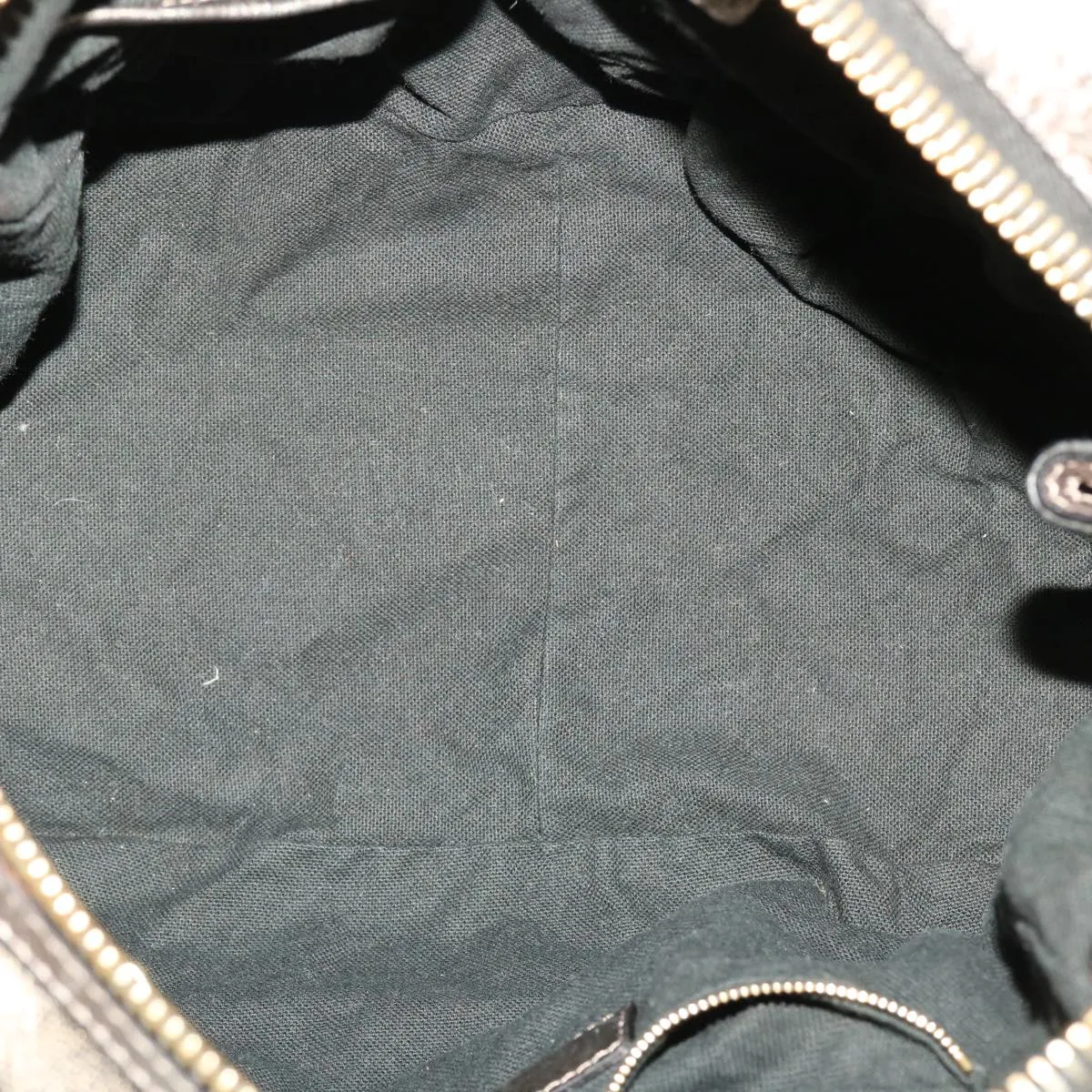 Burberry  Leather Shoulder Bag (Pre-Owned)