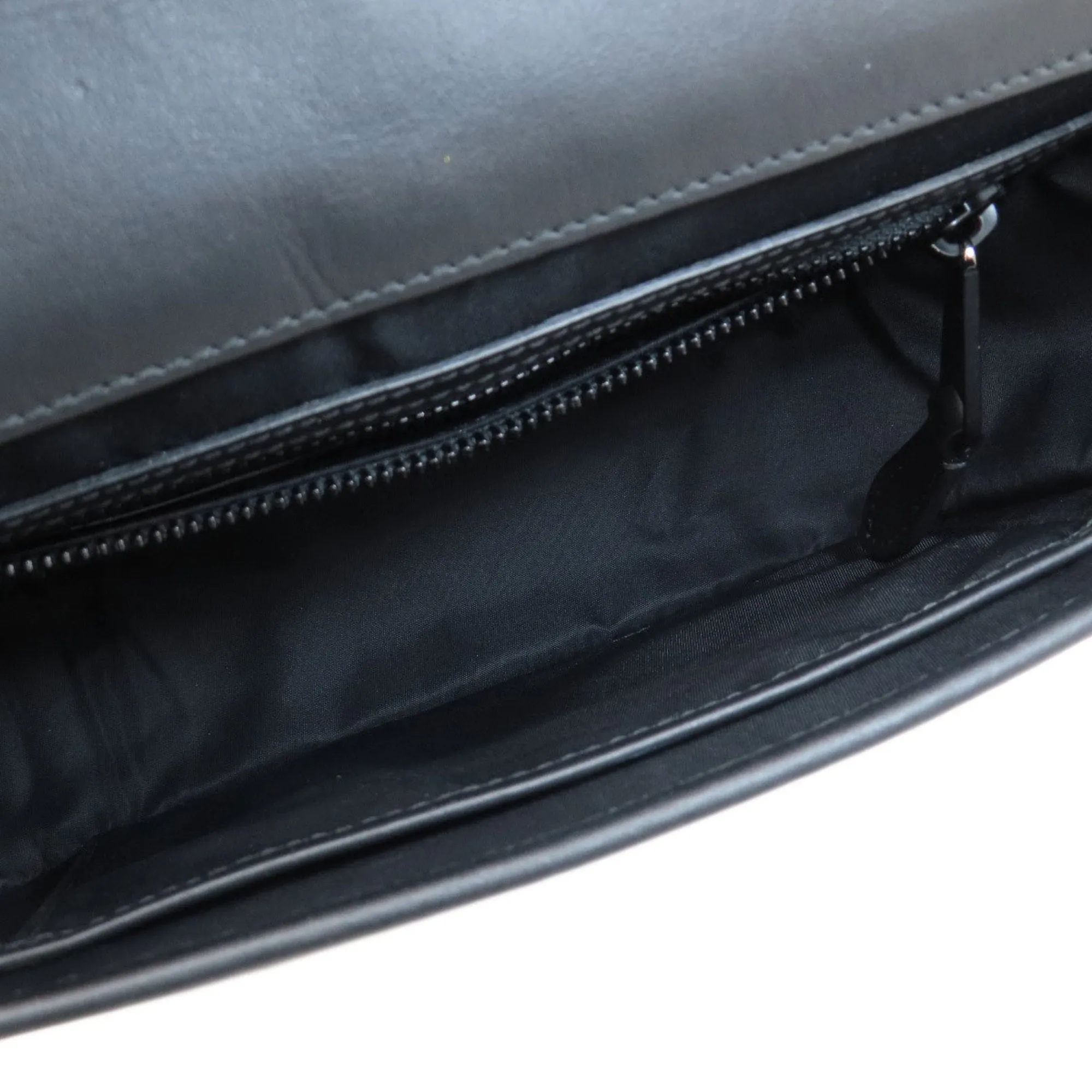 Burberry  Leather Shoulder Bag (Pre-Owned)