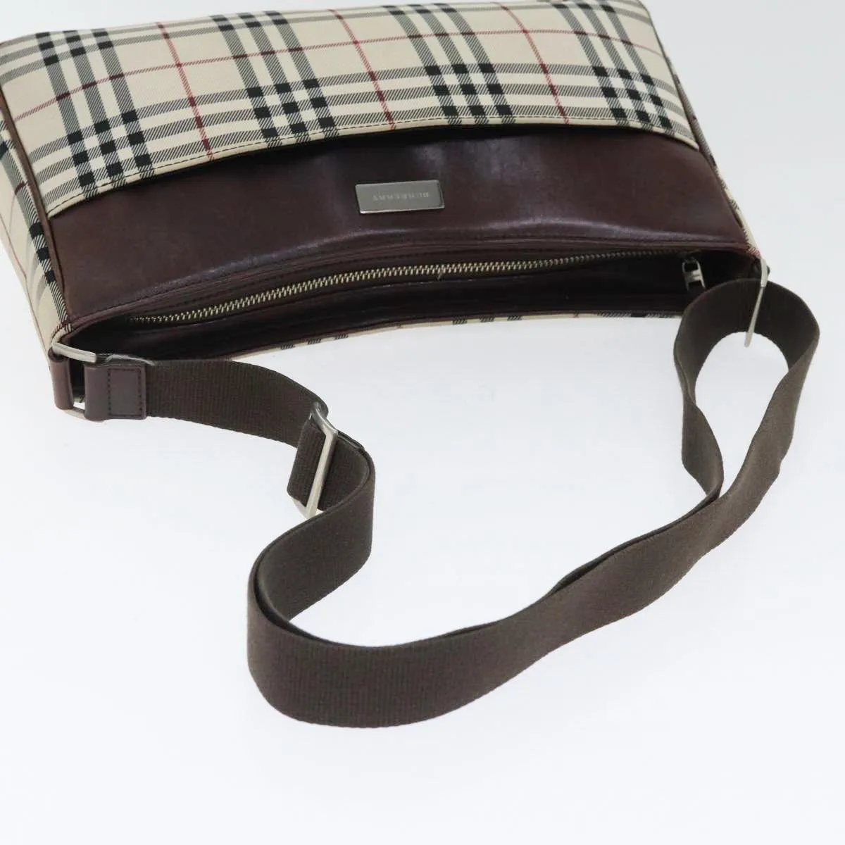 Burberry Nova Check  Synthetic Shoulder Bag (Pre-Owned)