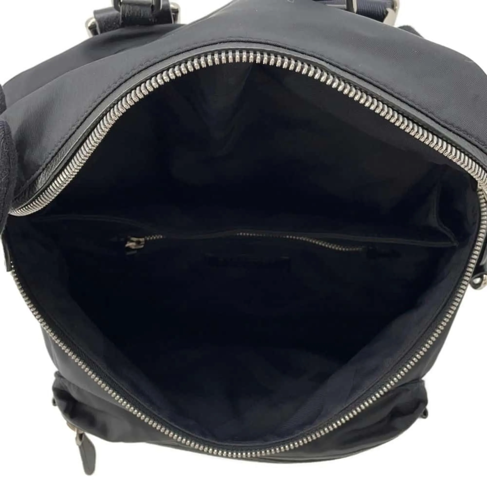 Burberry Nylon Shoulder Bag (Pre-Owned)