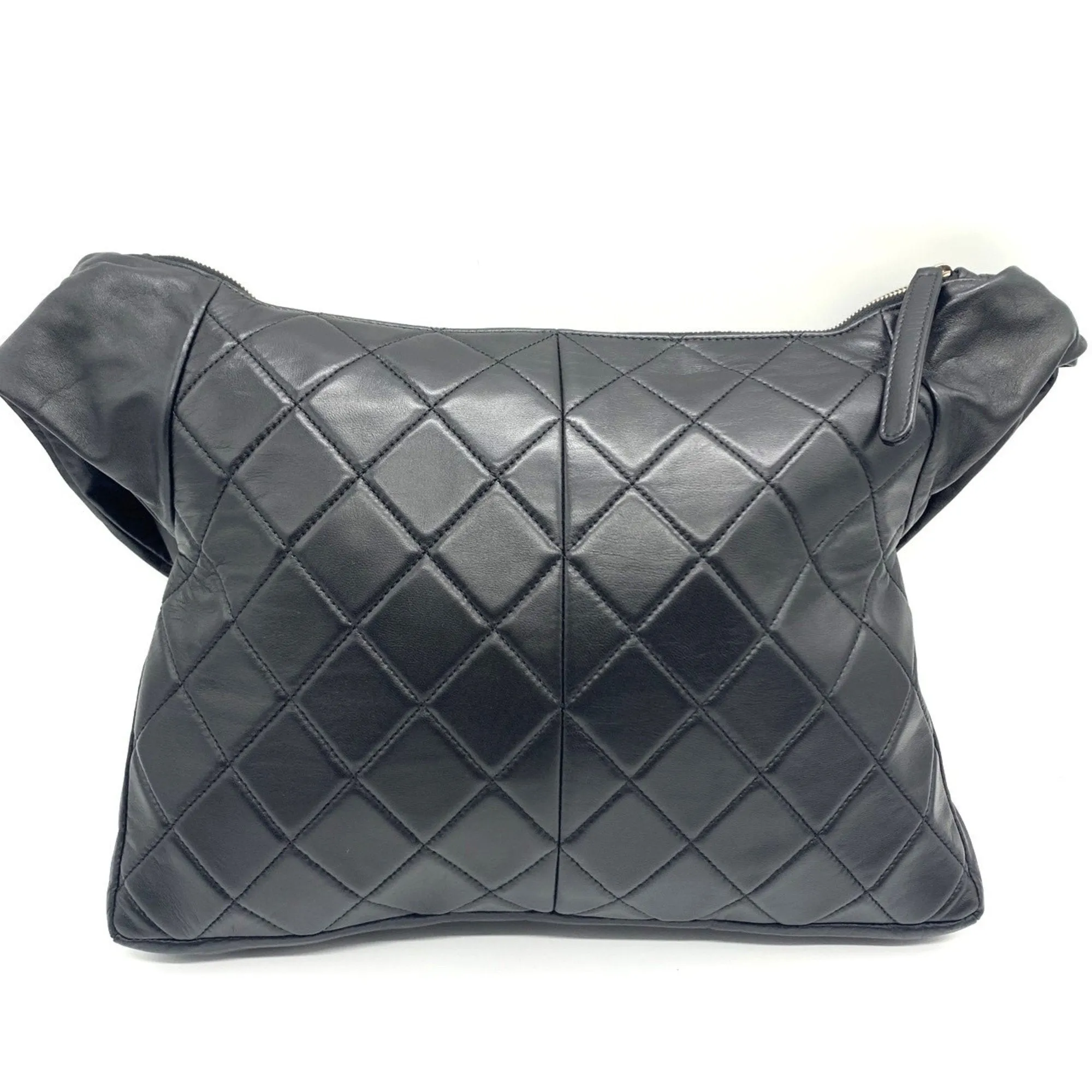 Chanel Girl Chanel Leather Shoulder Bag (Pre-Owned)