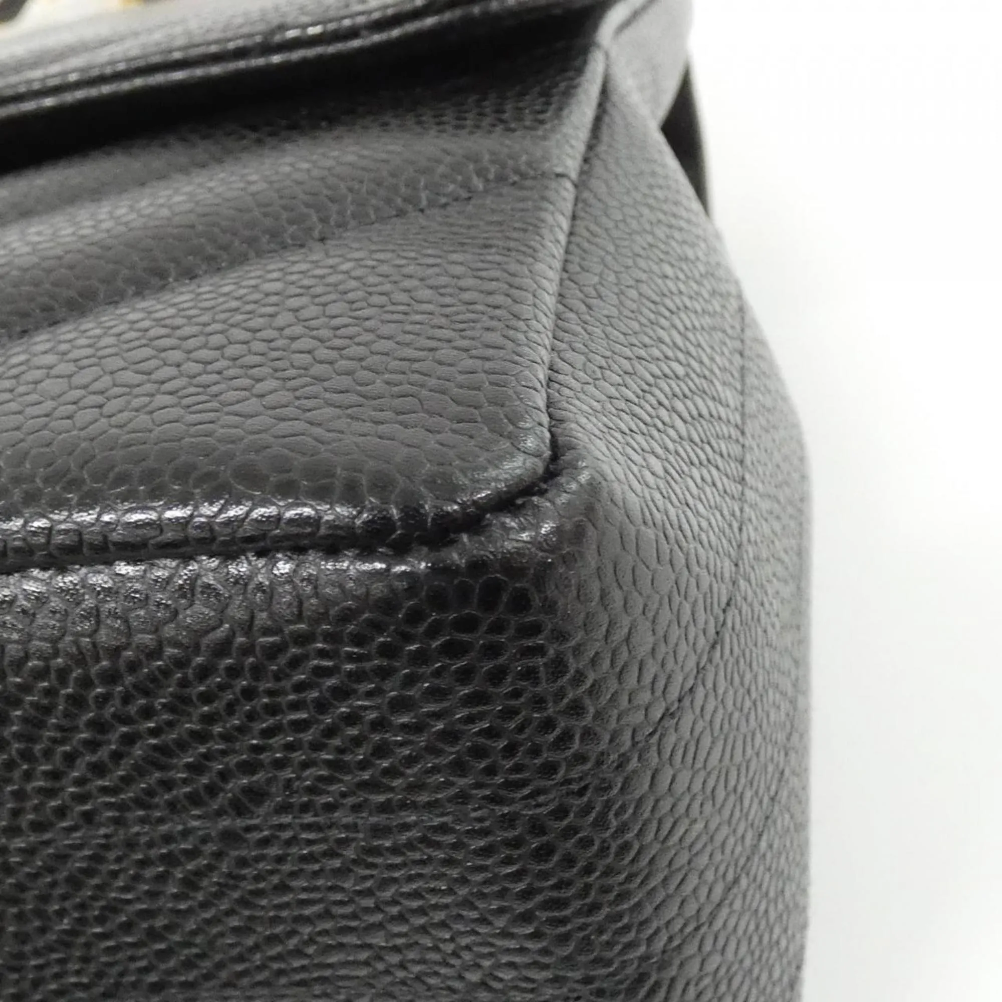 Chanel Grained Calfskin Shoulder Bag (Pre-Owned)