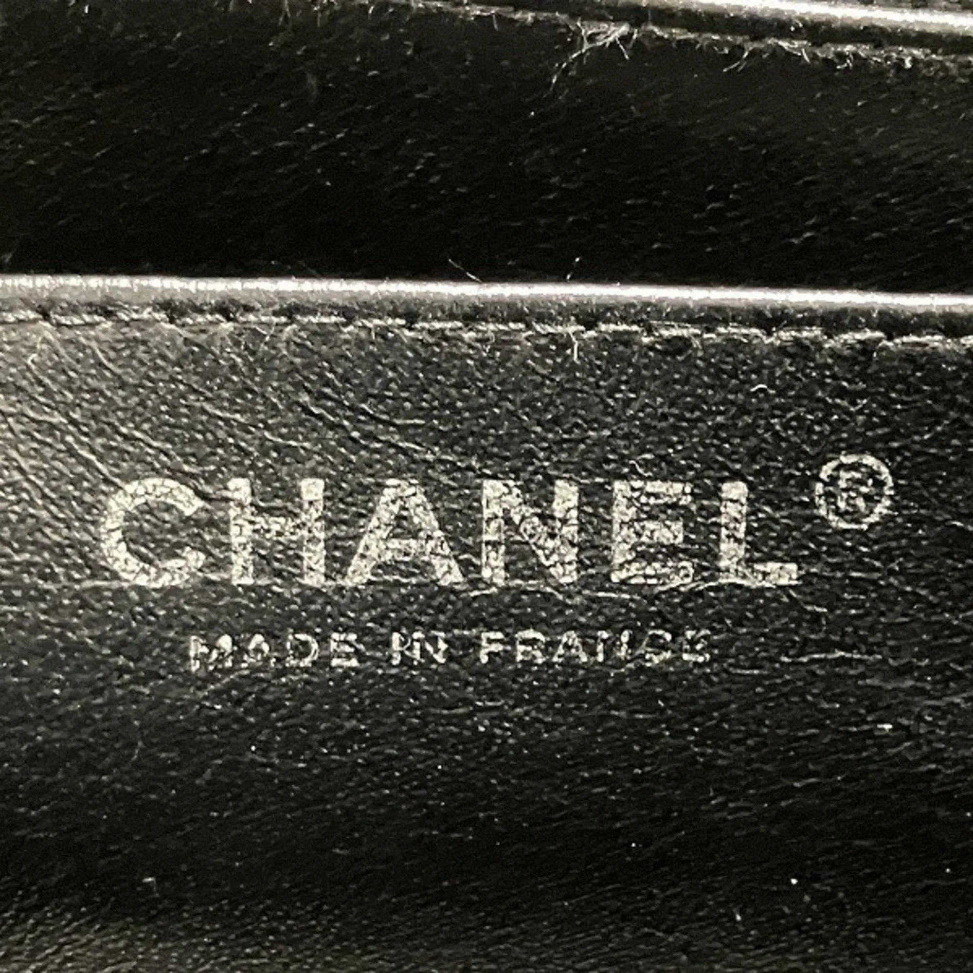 Chanel Grained Calfskin Shoulder Bag (Pre-Owned)