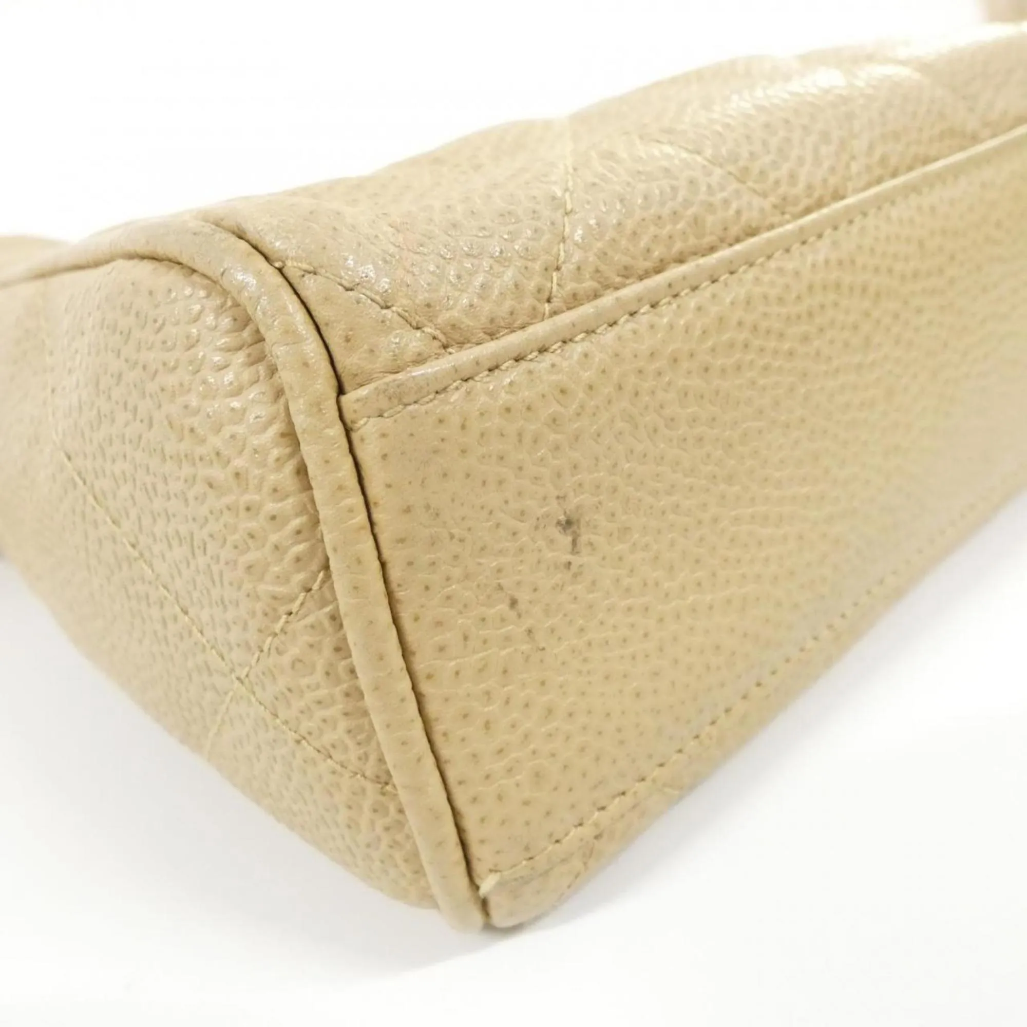 Chanel Grained Calfskin Shoulder Bag (Pre-Owned)