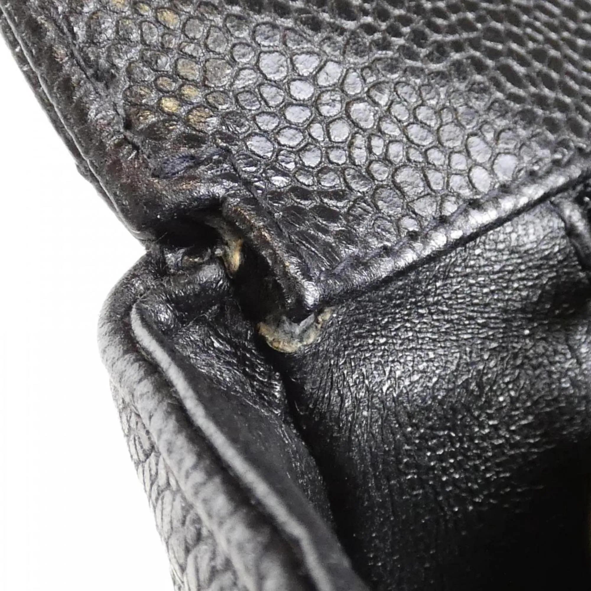 Chanel Grained Calfskin Shoulder Bag (Pre-Owned)