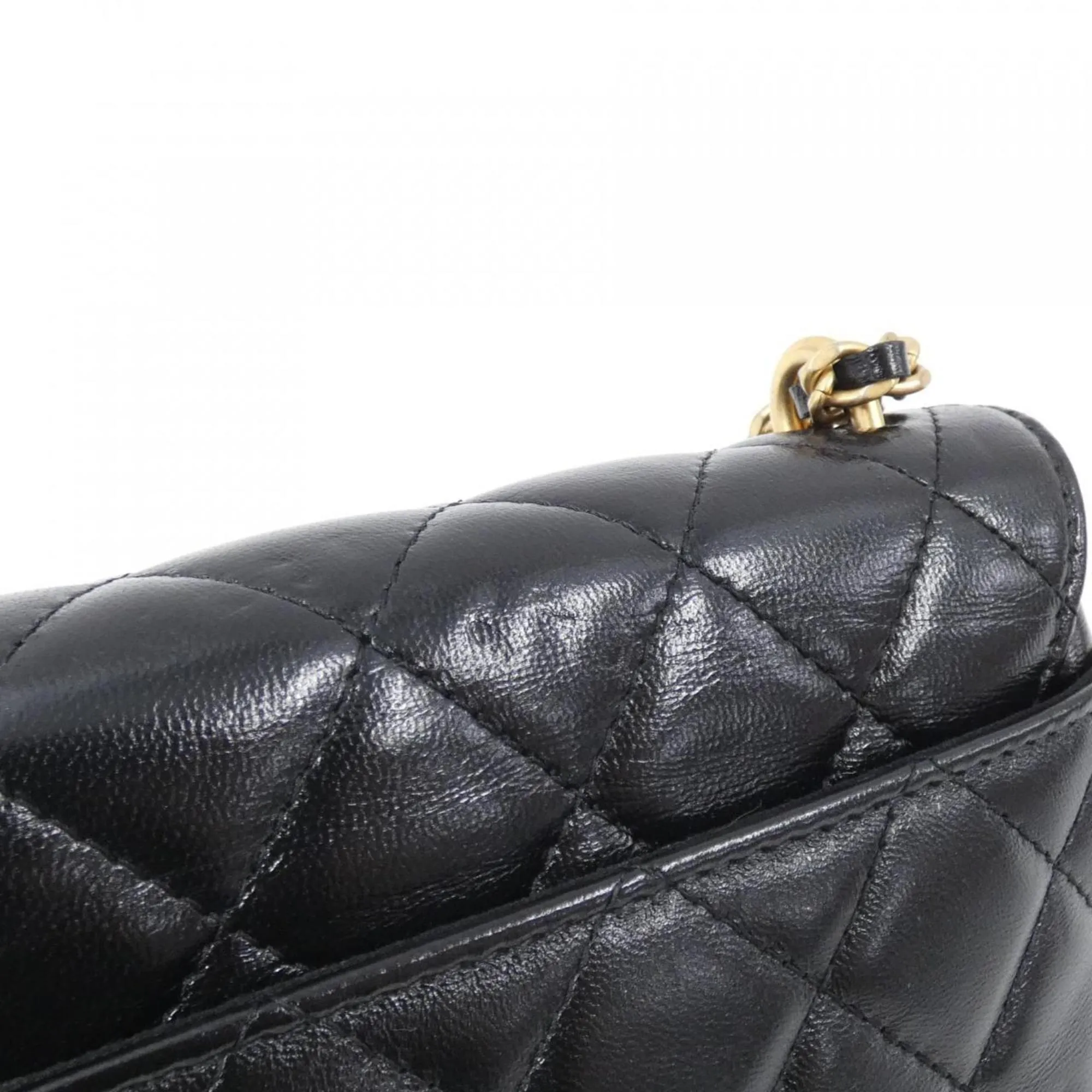 Chanel Leather Shoulder Bag (Pre-Owned)
