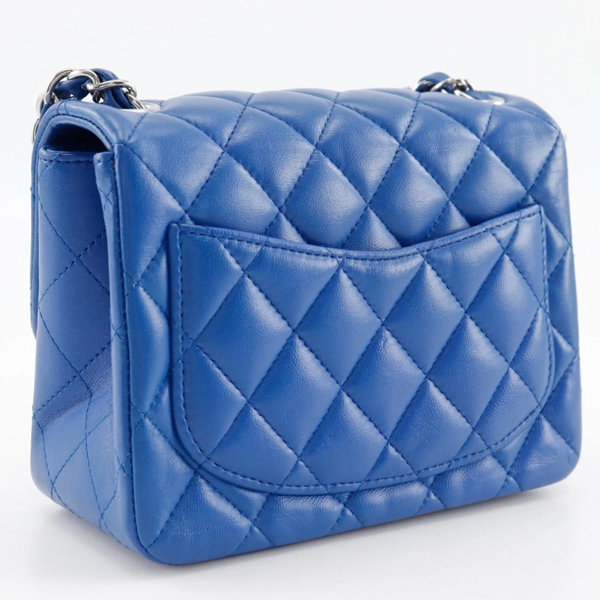 Chanel Leather Shoulder Bag (Pre-Owned)
