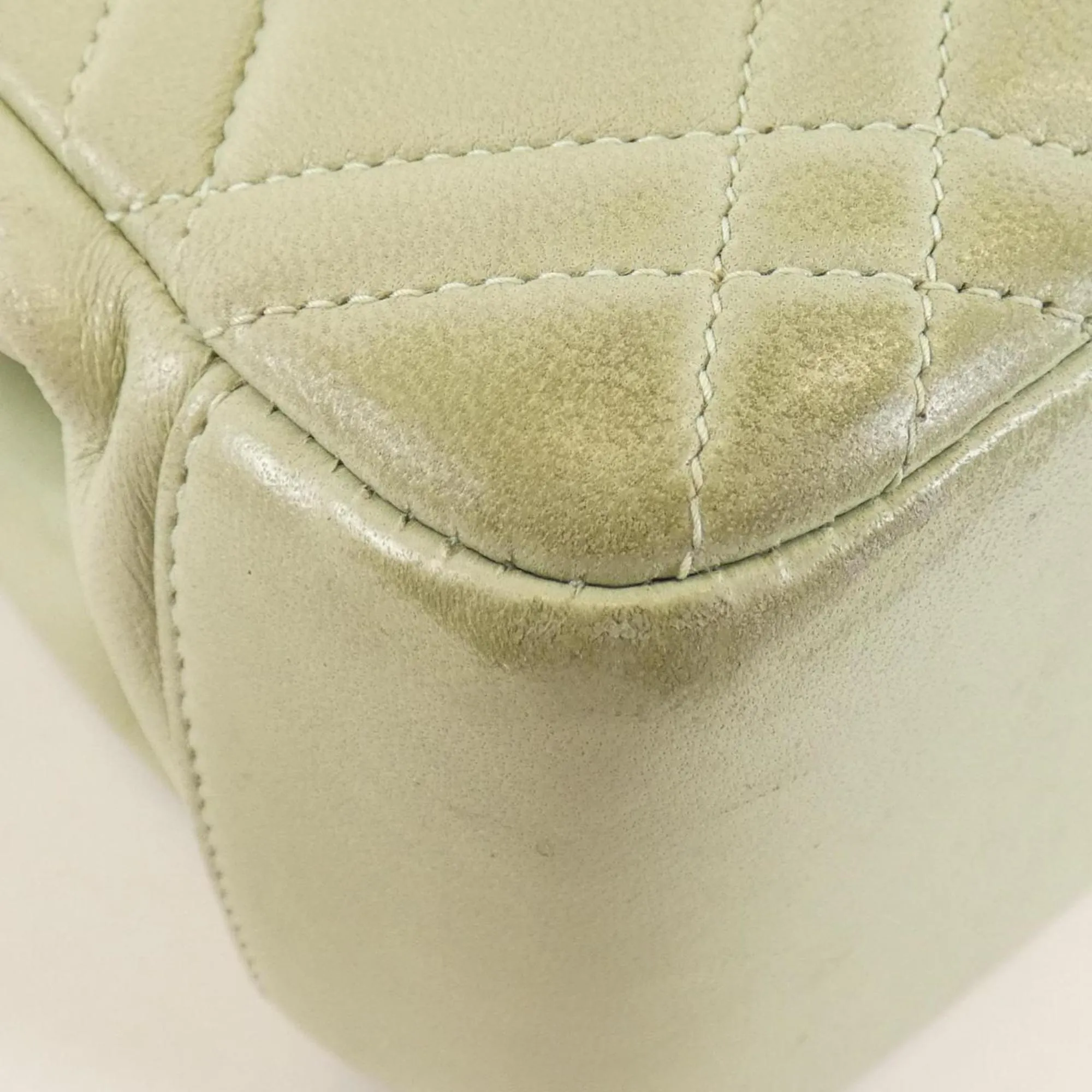 Chanel Leather Shoulder Bag (Pre-Owned)