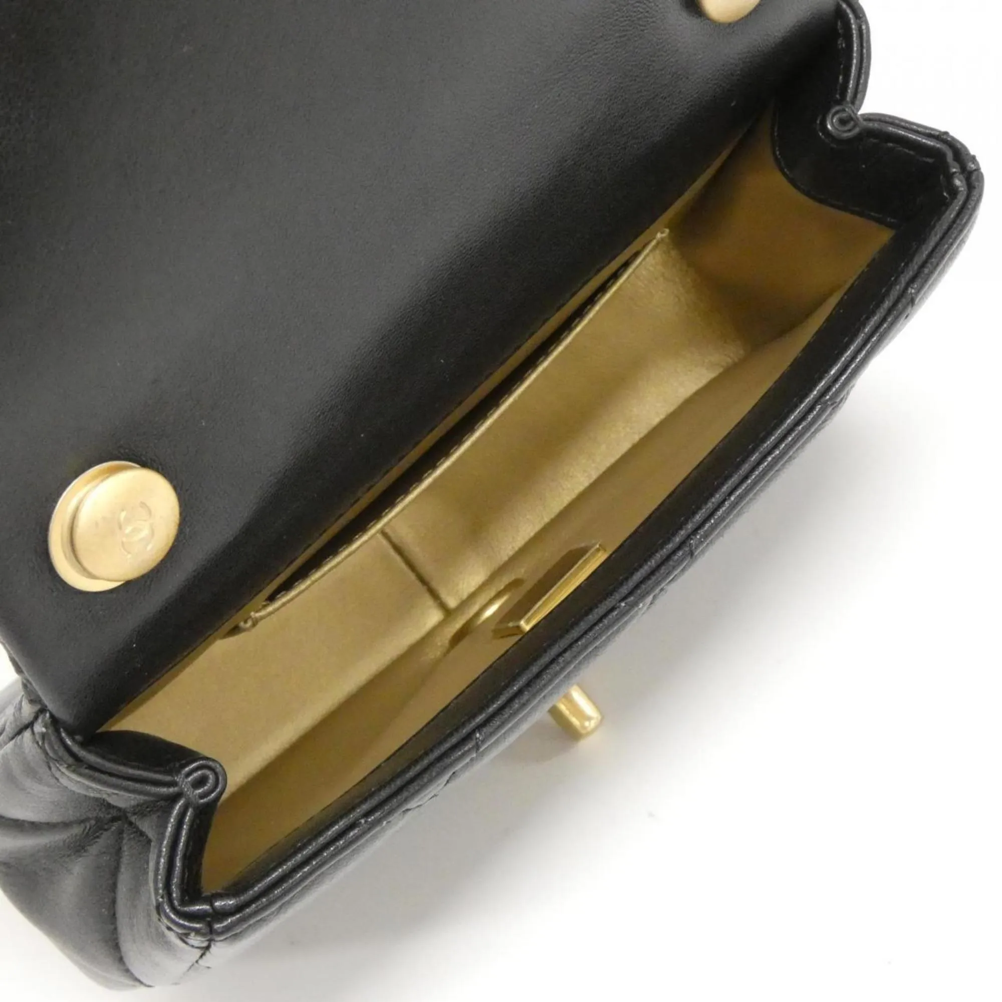 Chanel Leather Shoulder Bag (Pre-Owned)