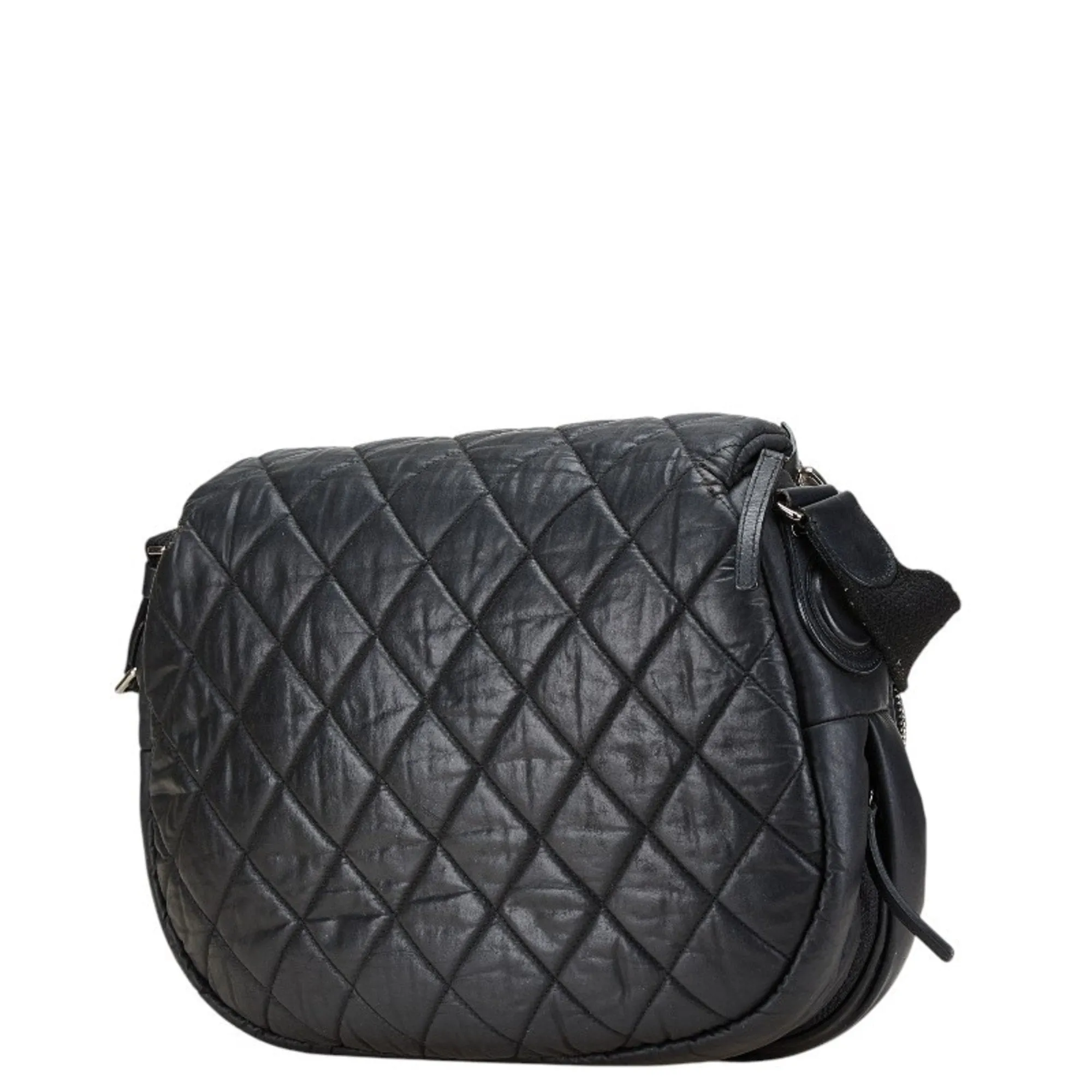 Chanel Leather Shoulder Bag (Pre-Owned)