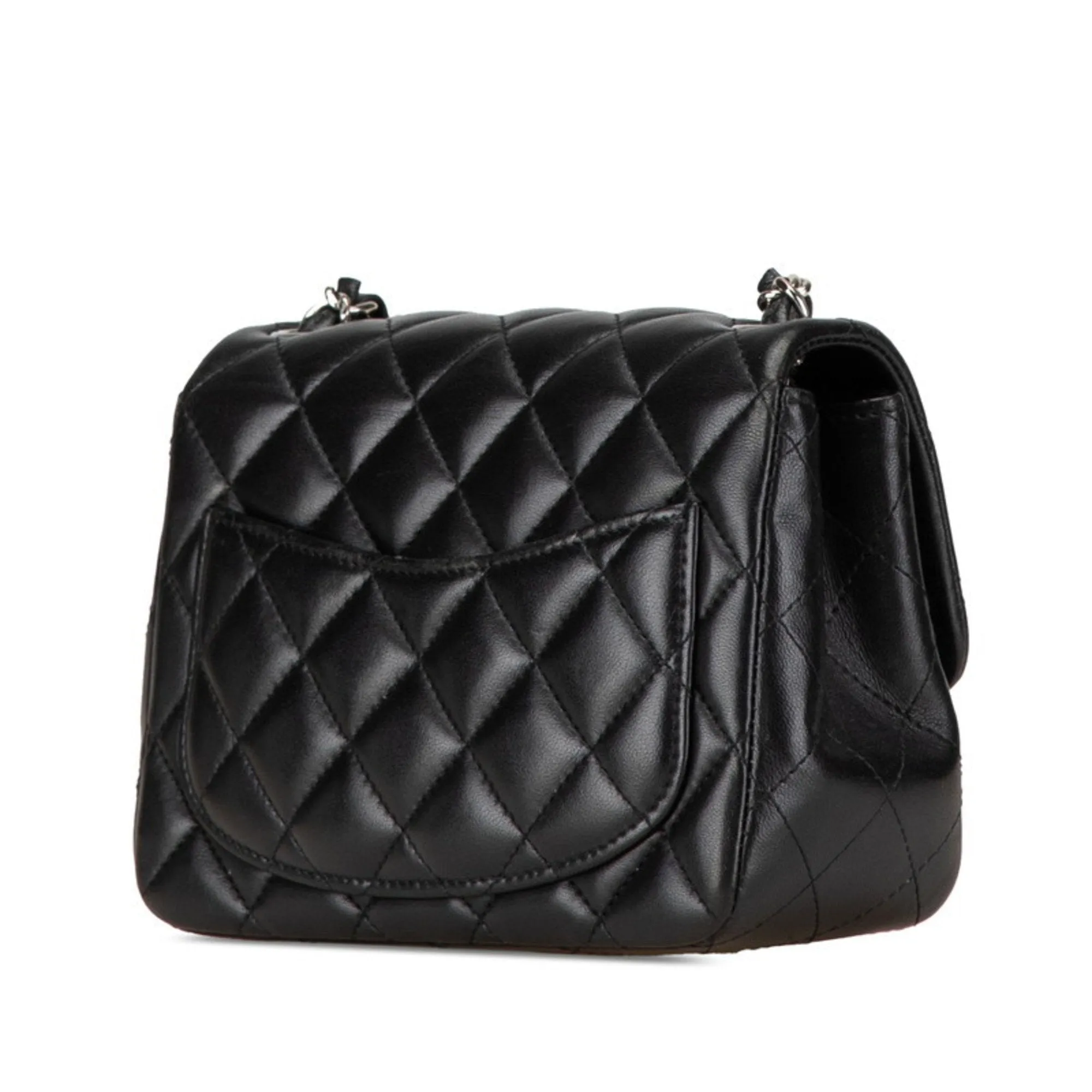 Chanel Leather Shoulder Bag (Pre-Owned)