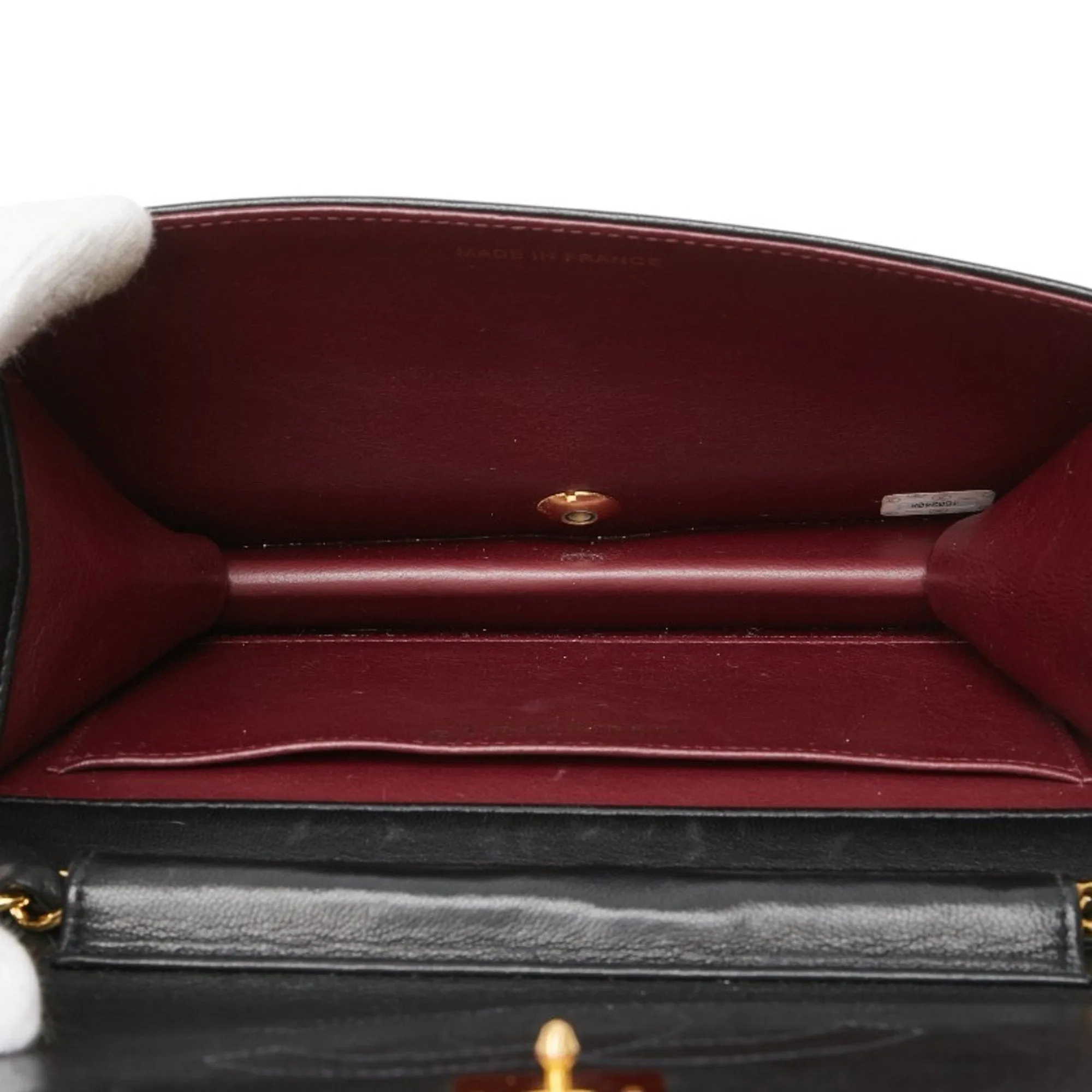 Chanel Leather Shoulder Bag (Pre-Owned)