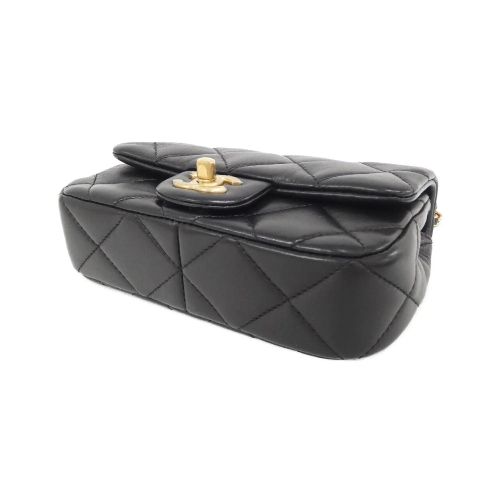 Chanel Leather Shoulder Bag (Pre-Owned)