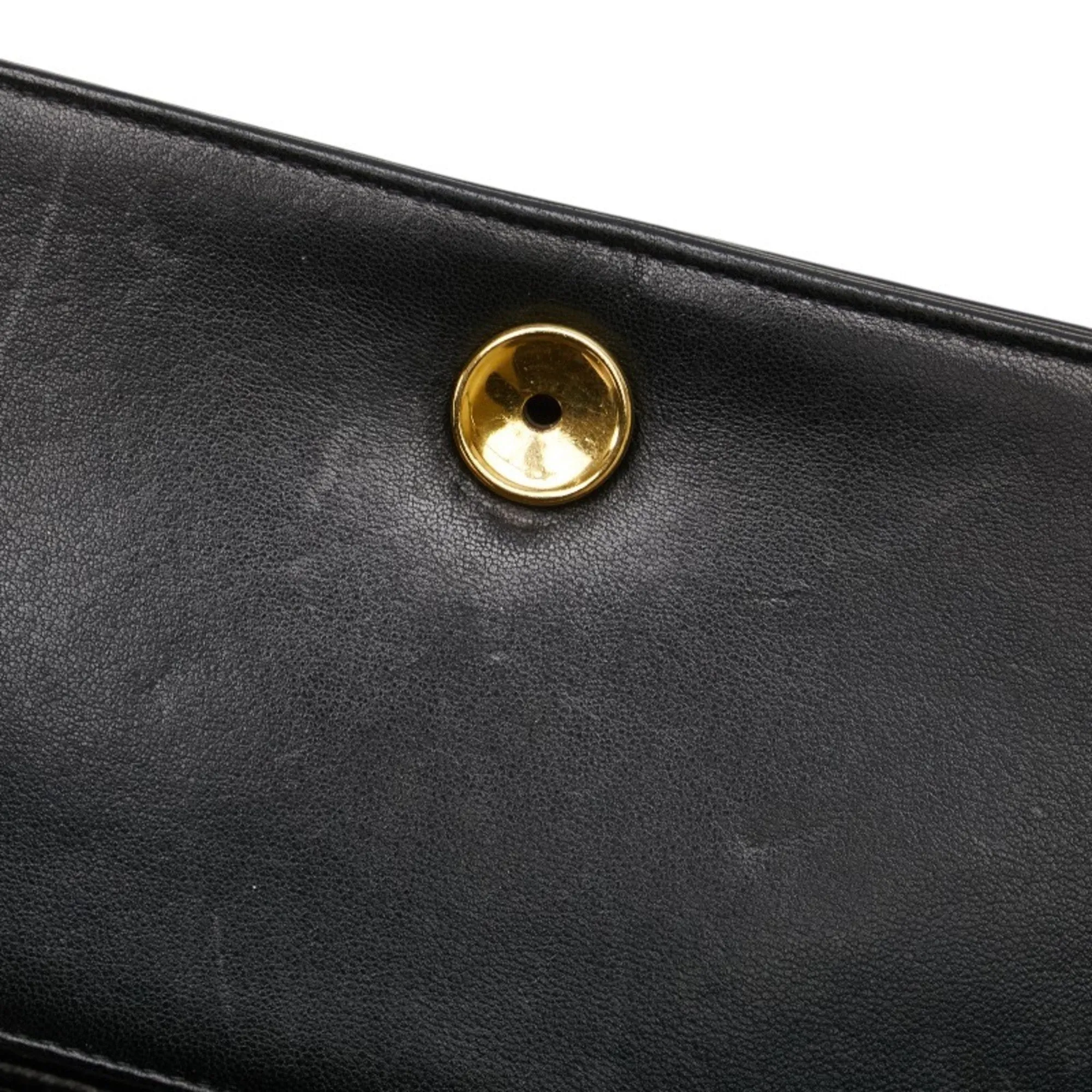 Chanel Leather Shoulder Bag (Pre-Owned)