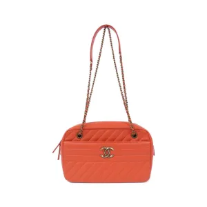 Chanel Leather Shoulder Bag (Pre-Owned)