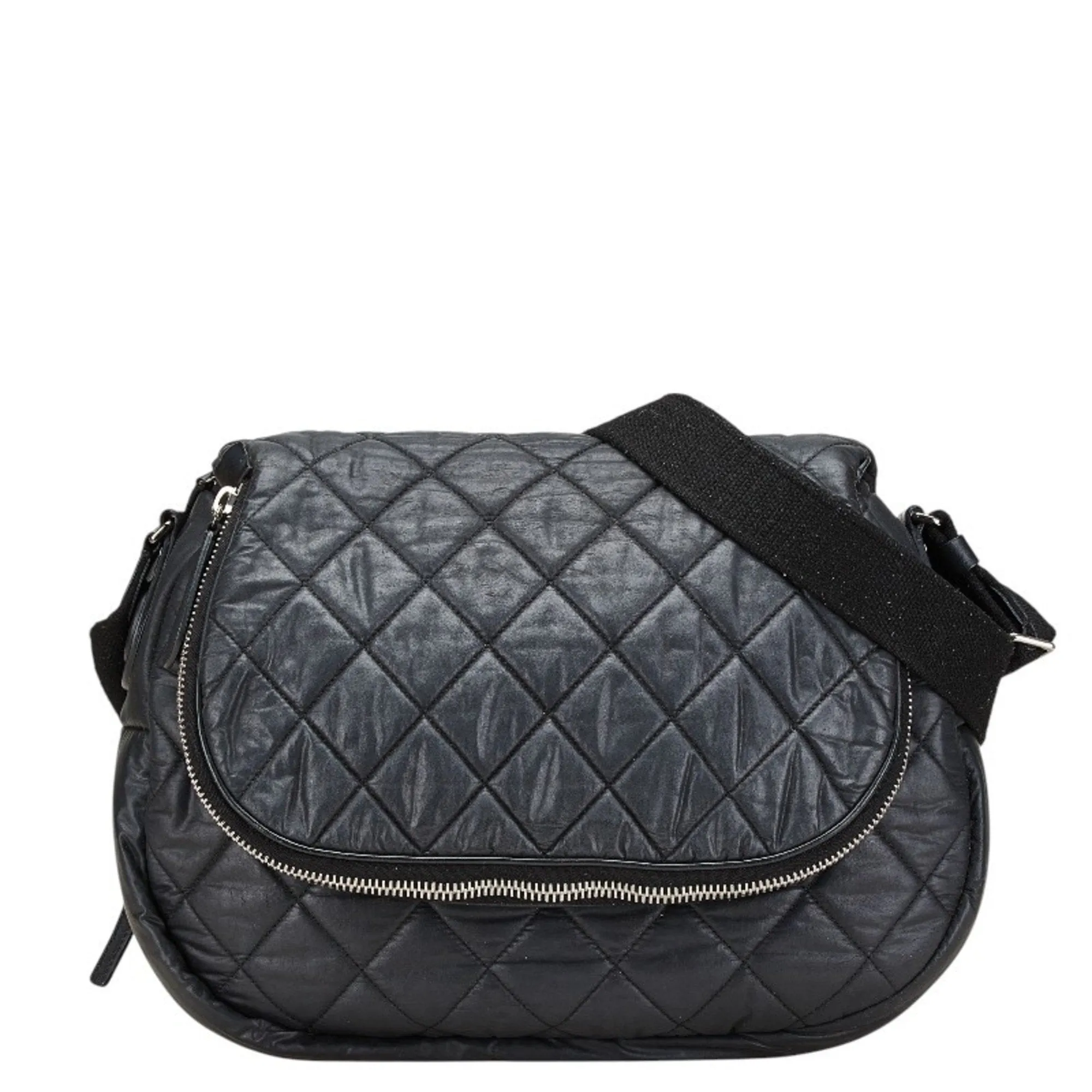 Chanel Leather Shoulder Bag (Pre-Owned)