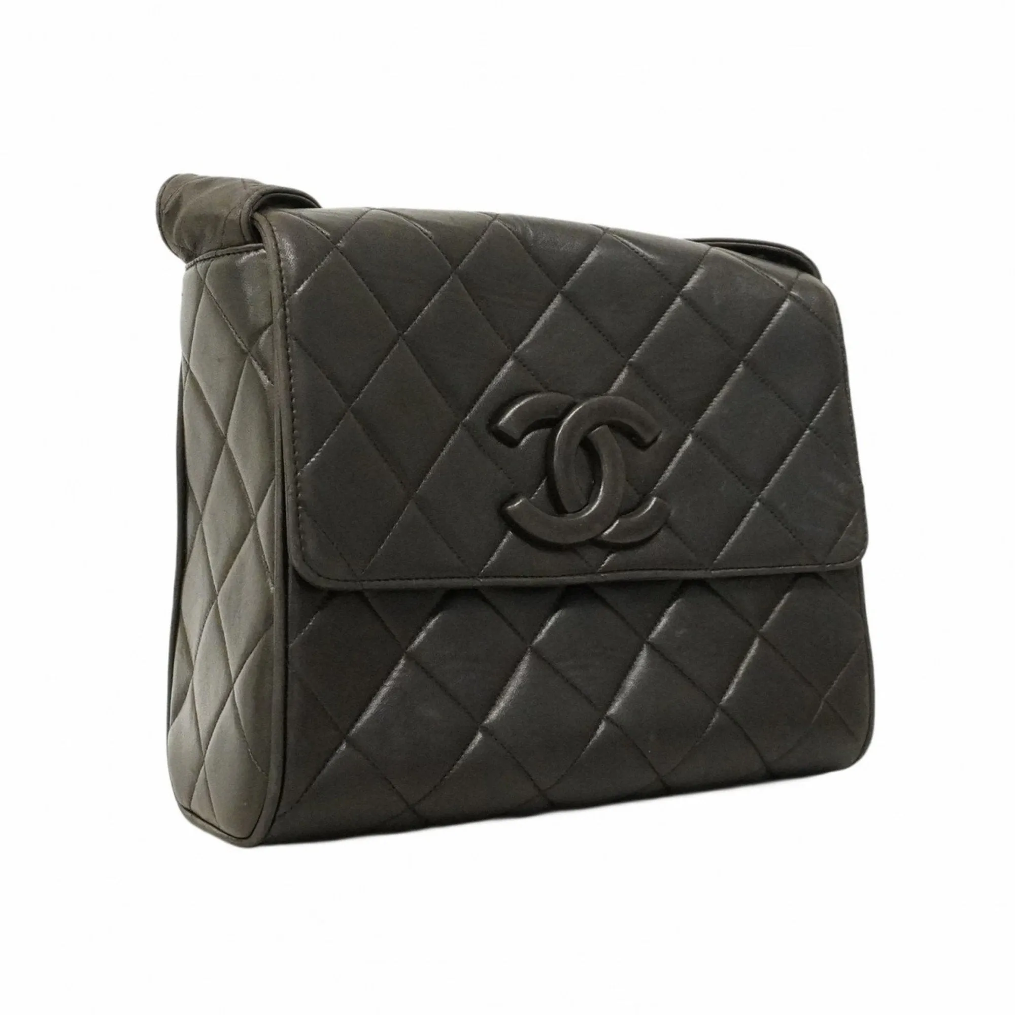 Chanel Leather Shoulder Bag (Pre-Owned)