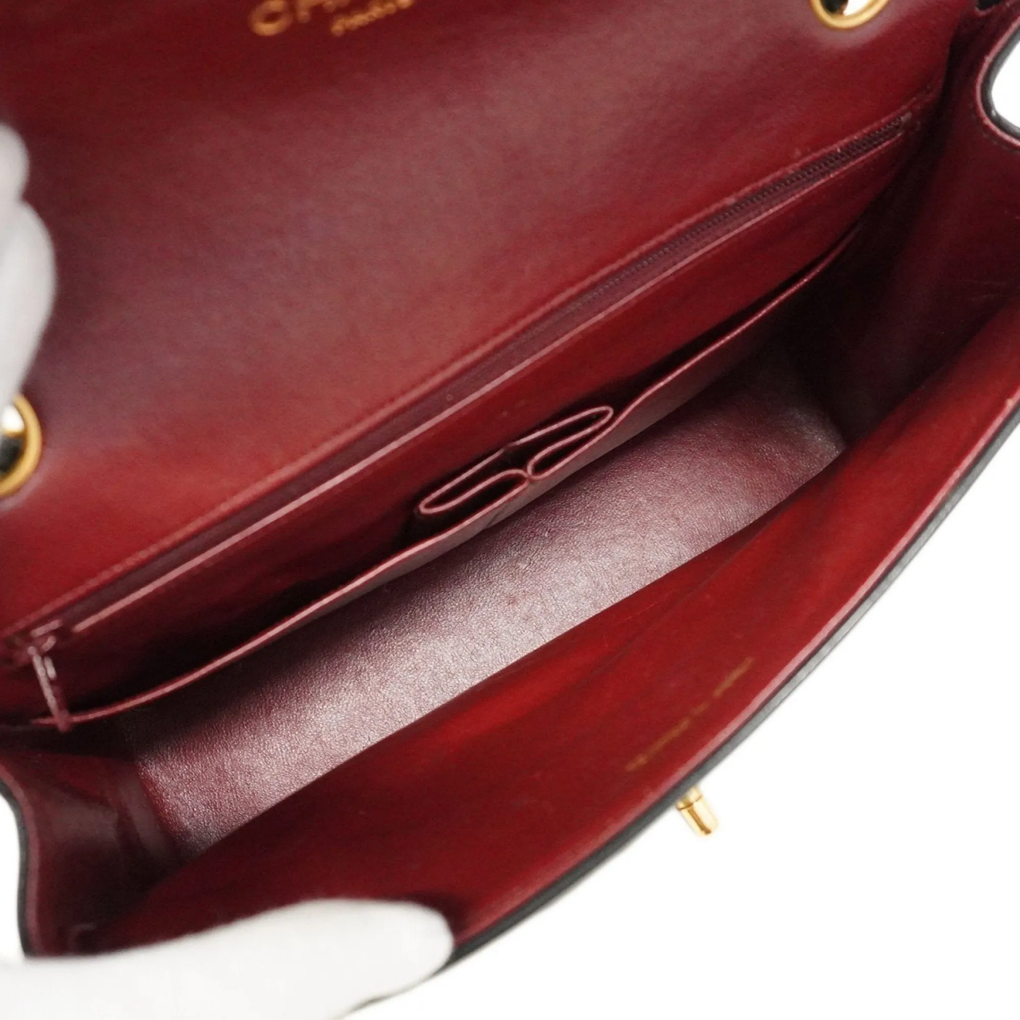 Chanel Leather Shoulder Bag (Pre-Owned)