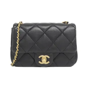 Chanel Leather Shoulder Bag (Pre-Owned)