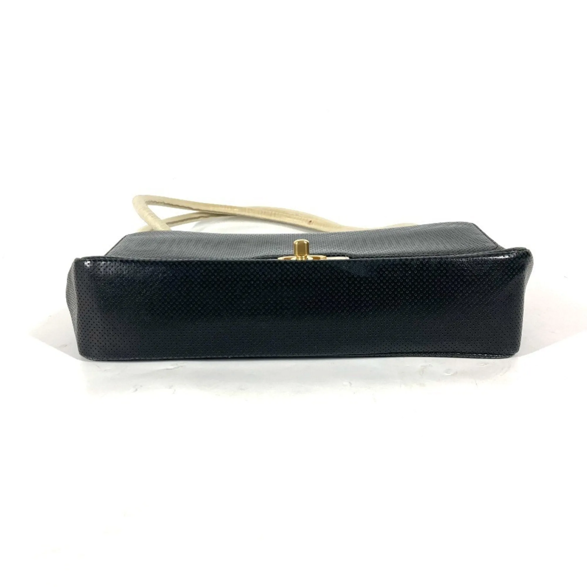 Chanel  Leather Shoulder Bag (Pre-Owned)