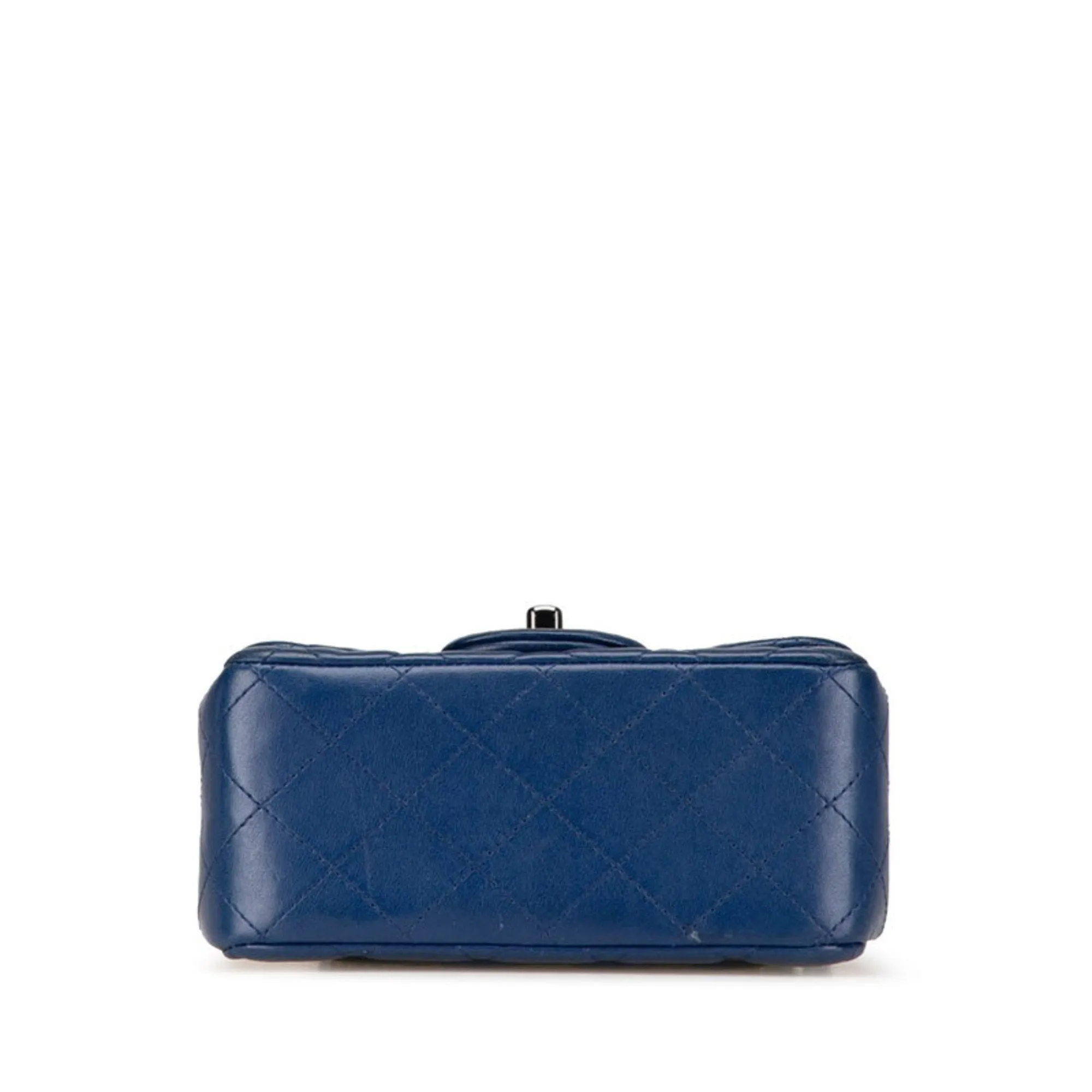 Chanel Matelasse Leather Shoulder Bag (Pre-Owned)