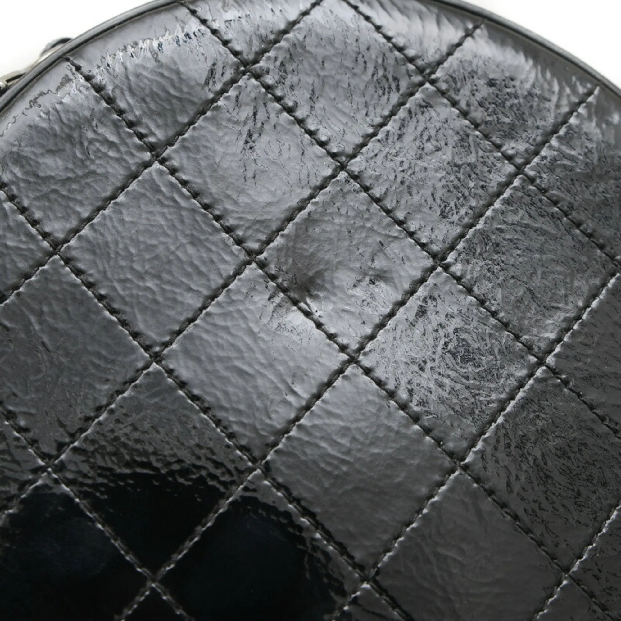 Chanel Patent Leather Shoulder Bag (Pre-Owned)