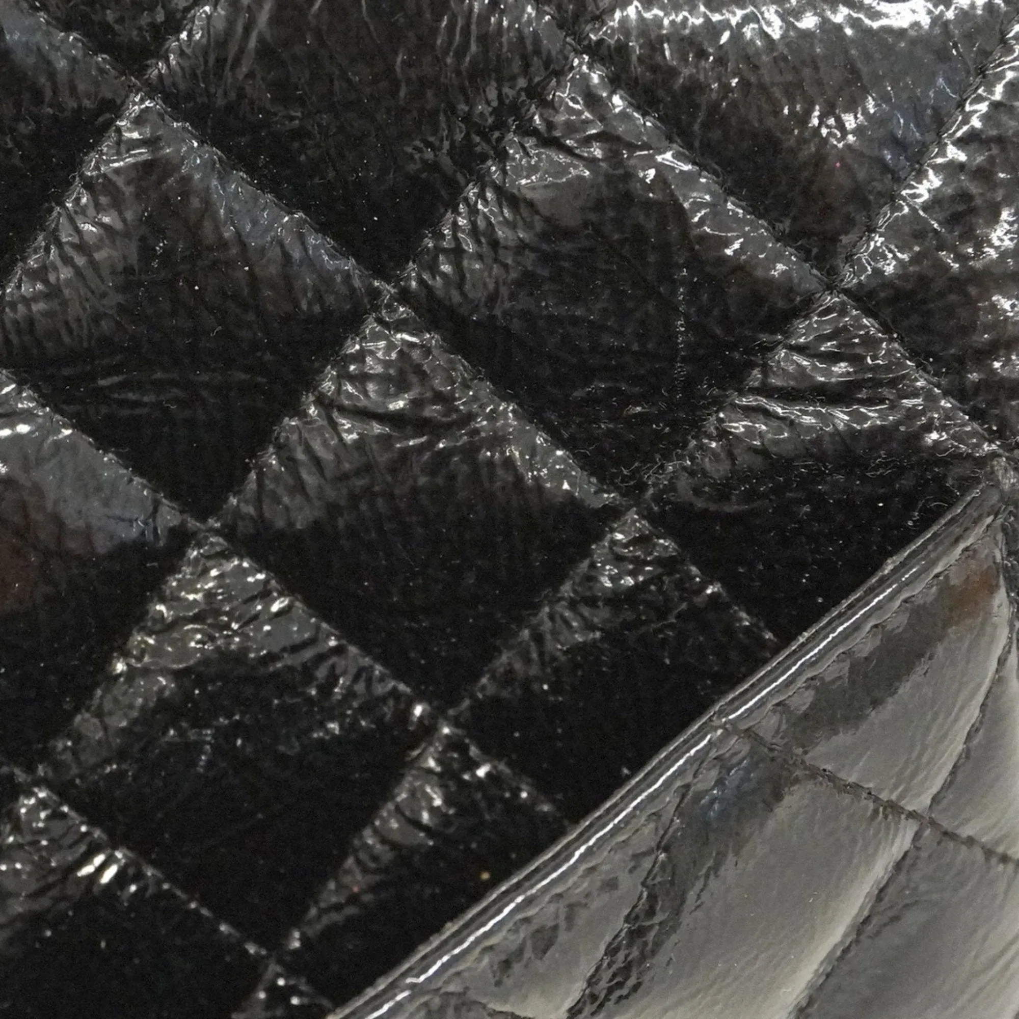 Chanel Patent Leather Shoulder Bag (Pre-Owned)