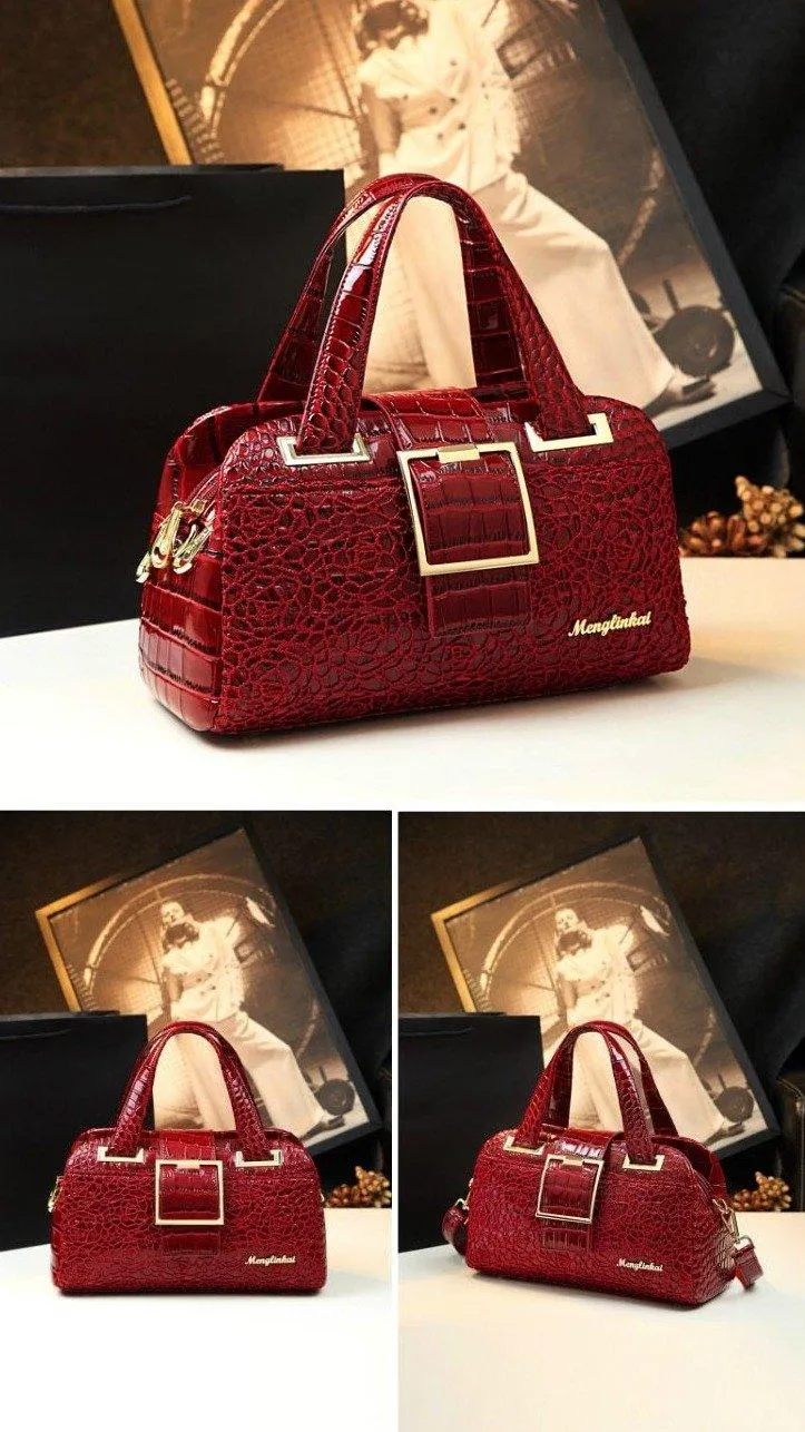 Charming shoulder bag