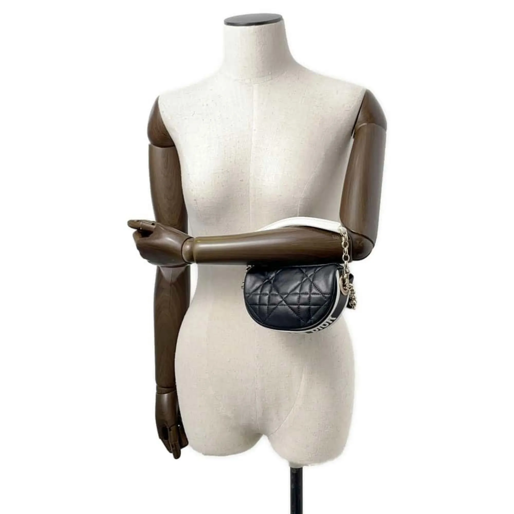Christian Dior  Leather Handbag Shoulder Bag (Pre-Owned)