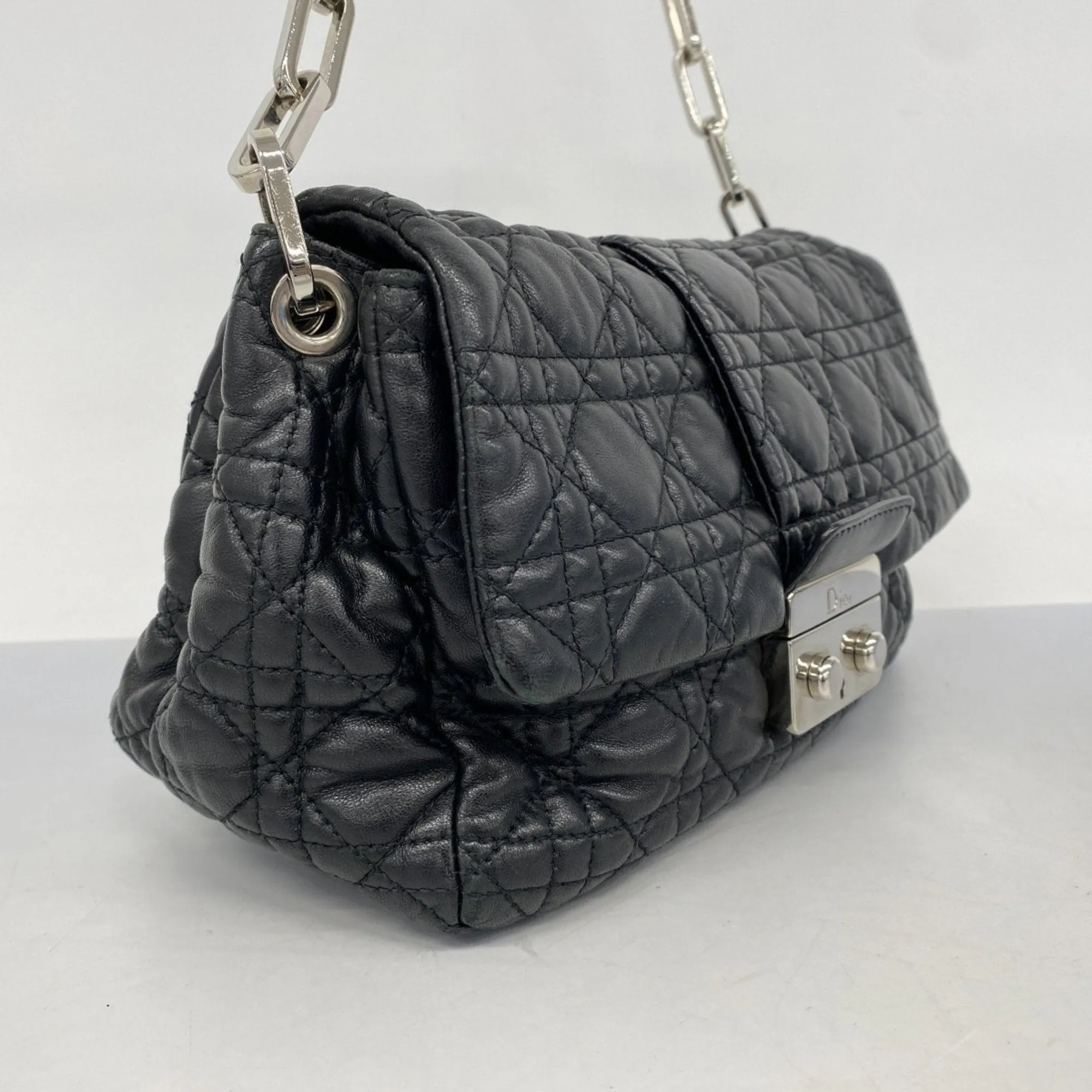Christian Dior Leather Shoulder Bag (Pre-Owned)