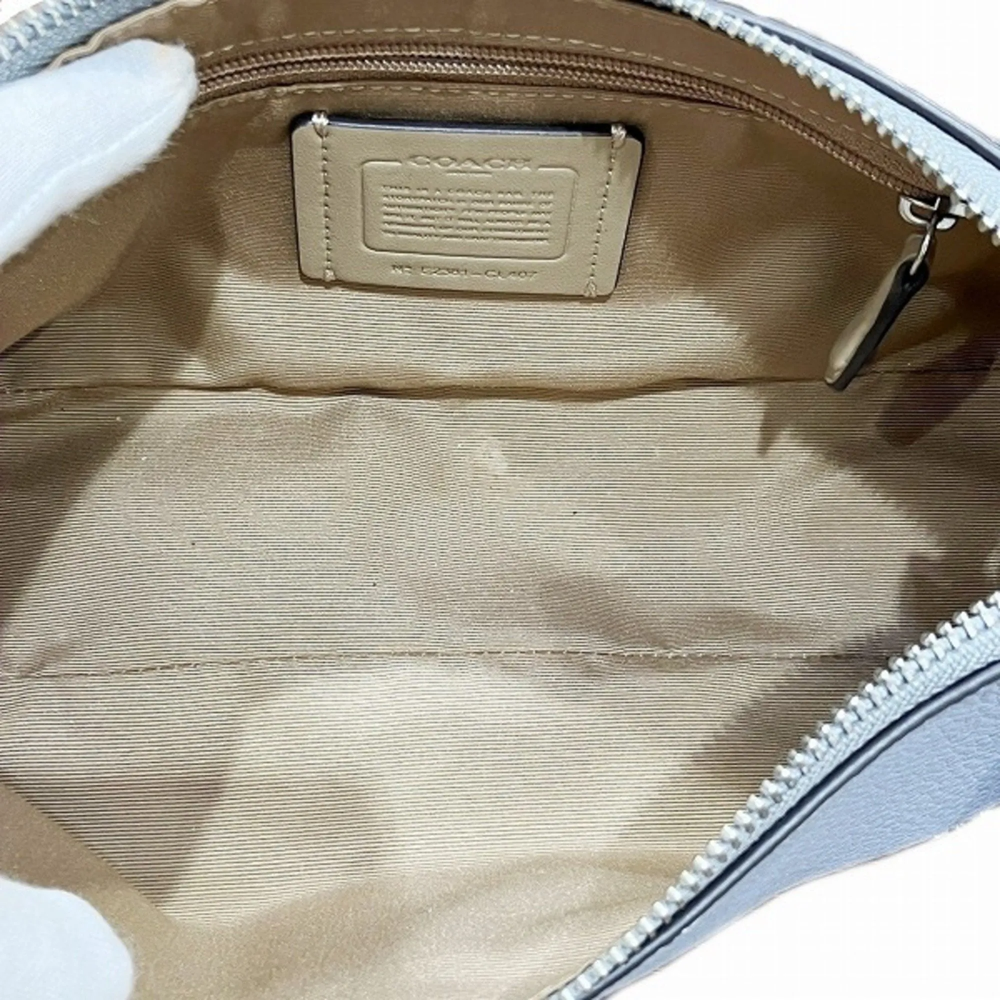 Coach Leather Shoulder Bag (Pre-Owned)