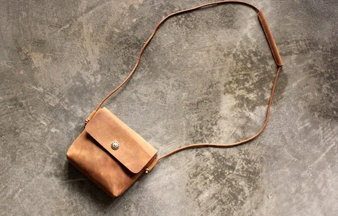 Cute LEATHER WOMEN Small Vintage Crossbody Purse SHOULDER BAG Purse FOR WOMEN