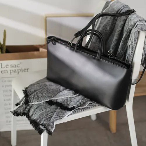 Fashion Womens Leather Structured Black 18" Zipper Shoulder Handbag Long Shoulder Bag For Work