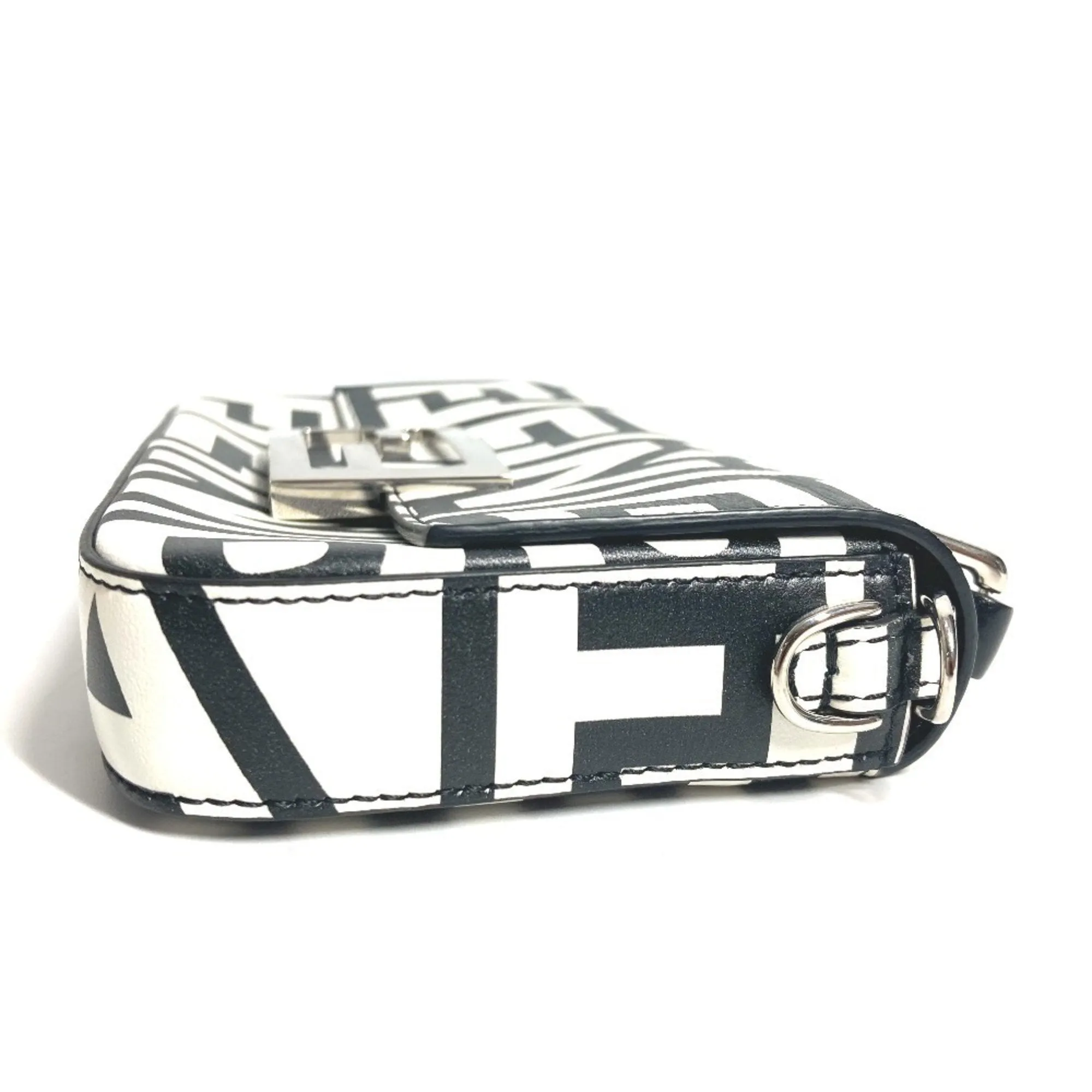Fendi Baguette  Leather Handbag Pochette Shoulder Bag (Pre-Owned)