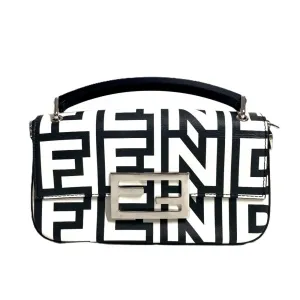 Fendi Baguette  Leather Handbag Pochette Shoulder Bag (Pre-Owned)