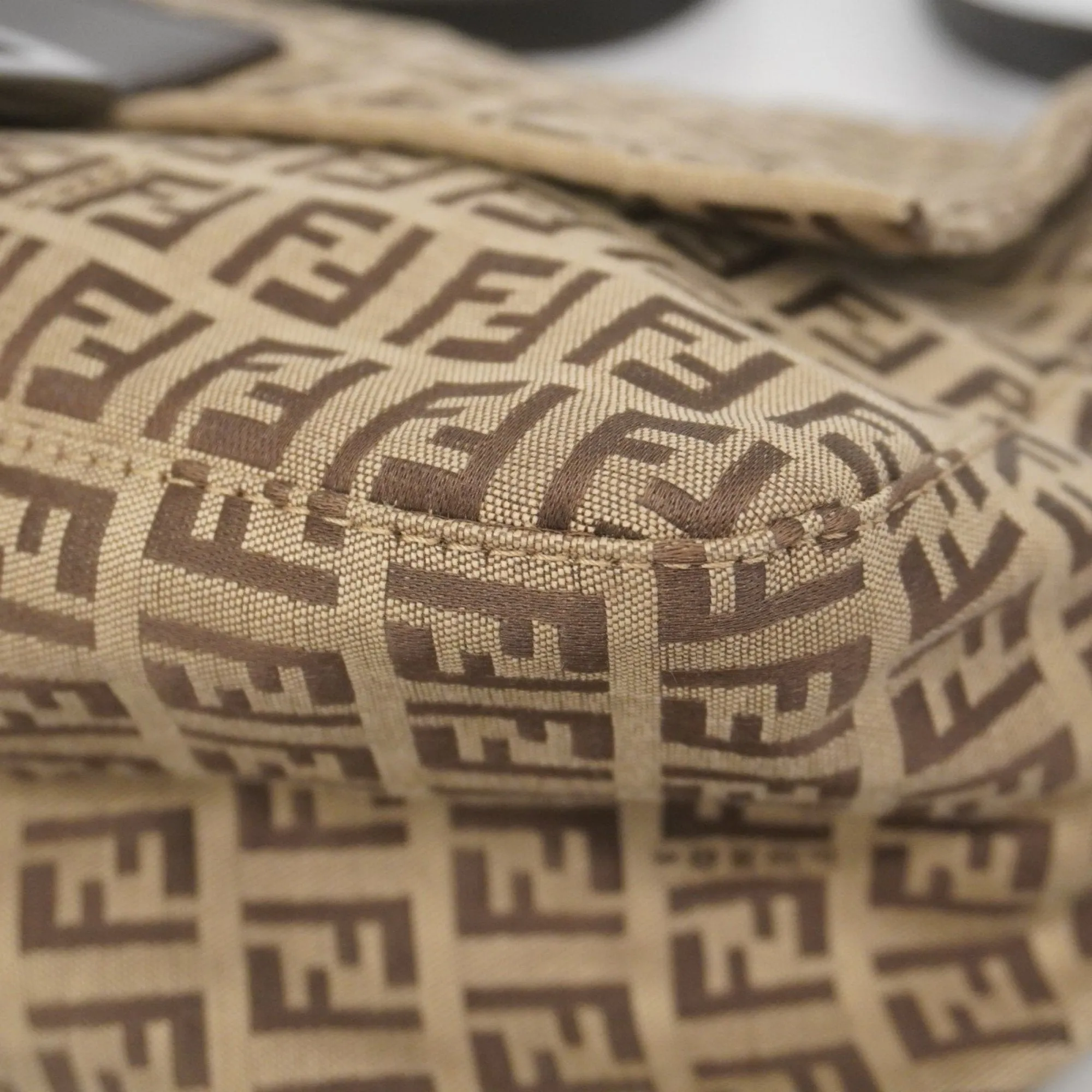 Fendi Nylon Canvas Shoulder Bag (Pre-Owned)