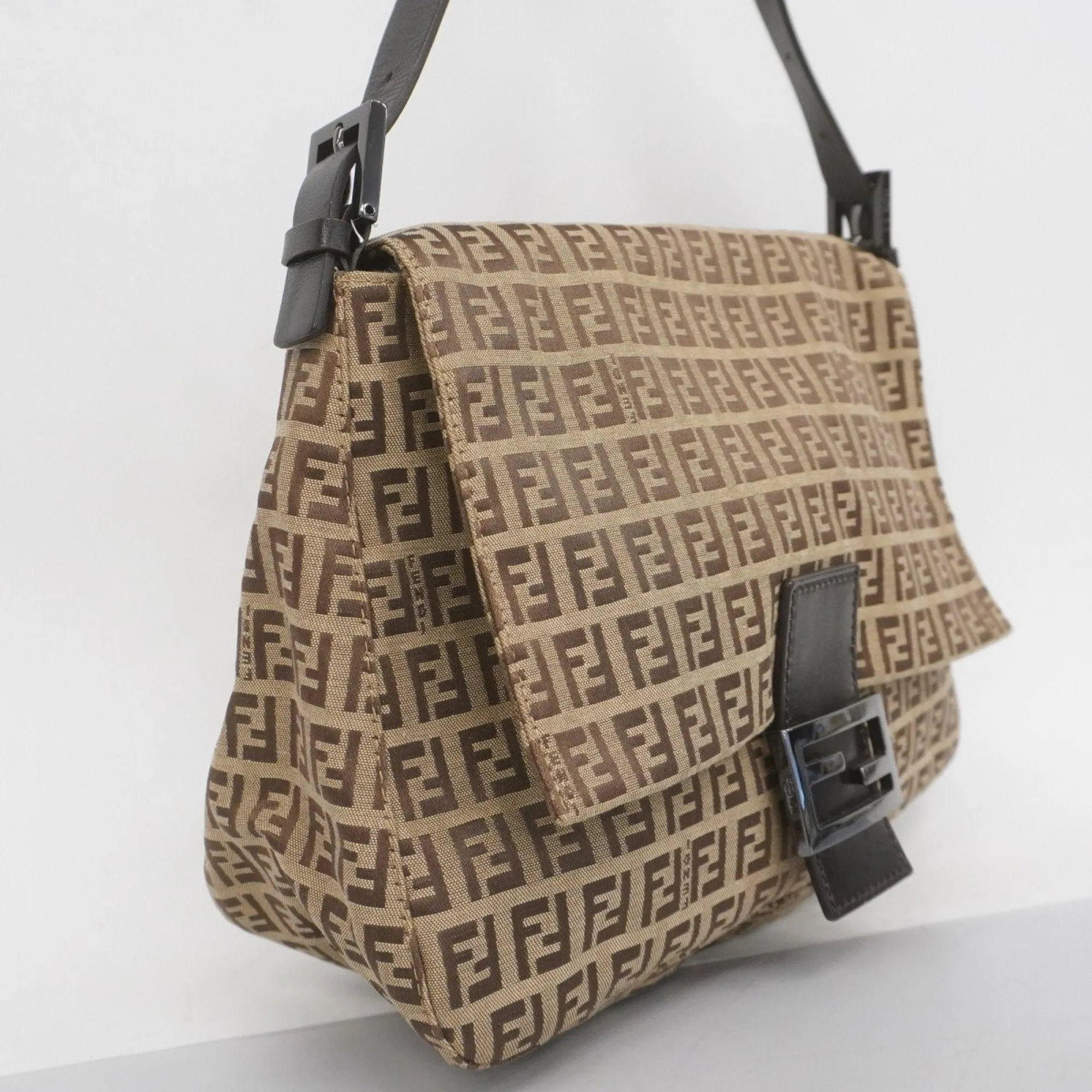 Fendi Nylon Canvas Shoulder Bag (Pre-Owned)