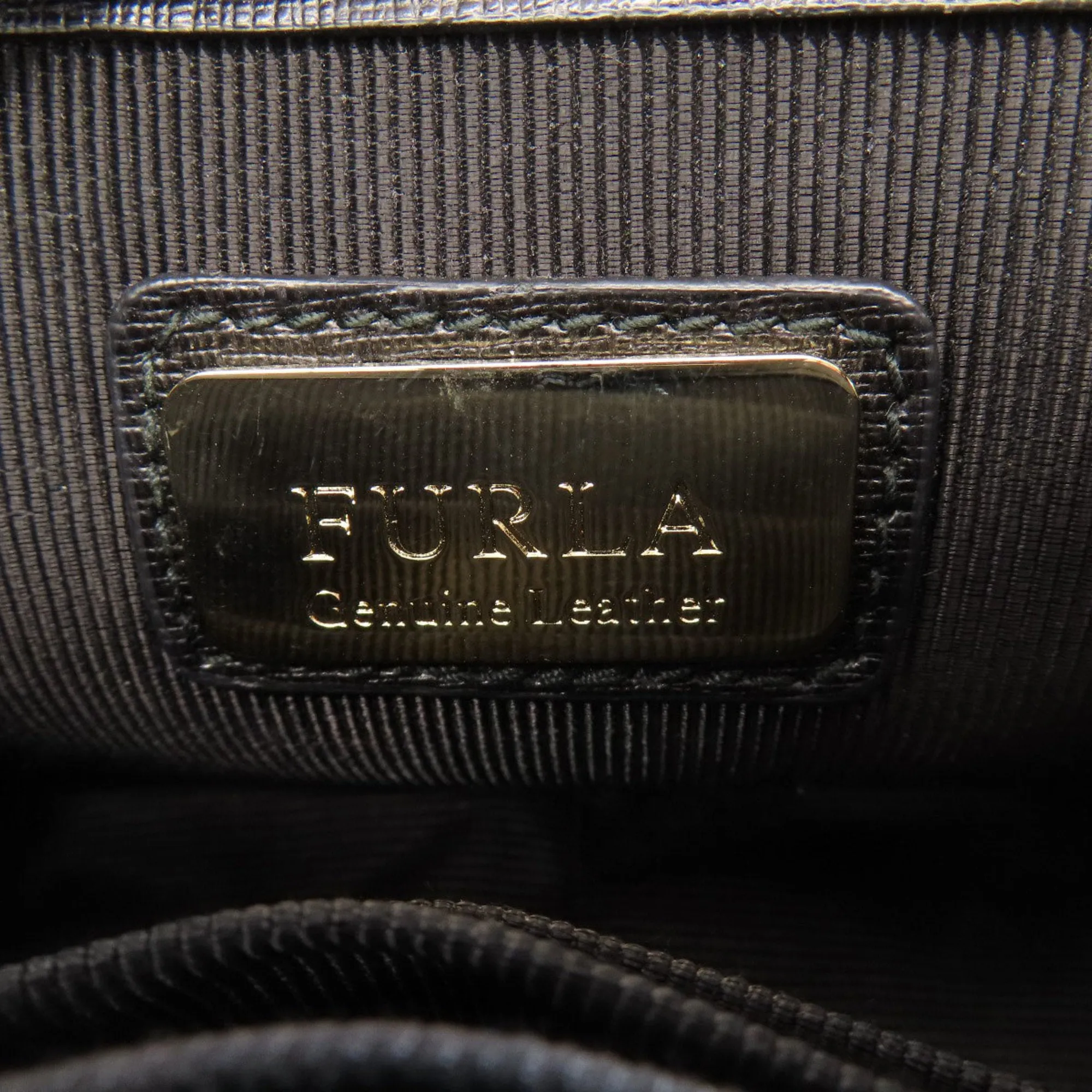 Furla  Leather Shoulder Bag (Pre-Owned)