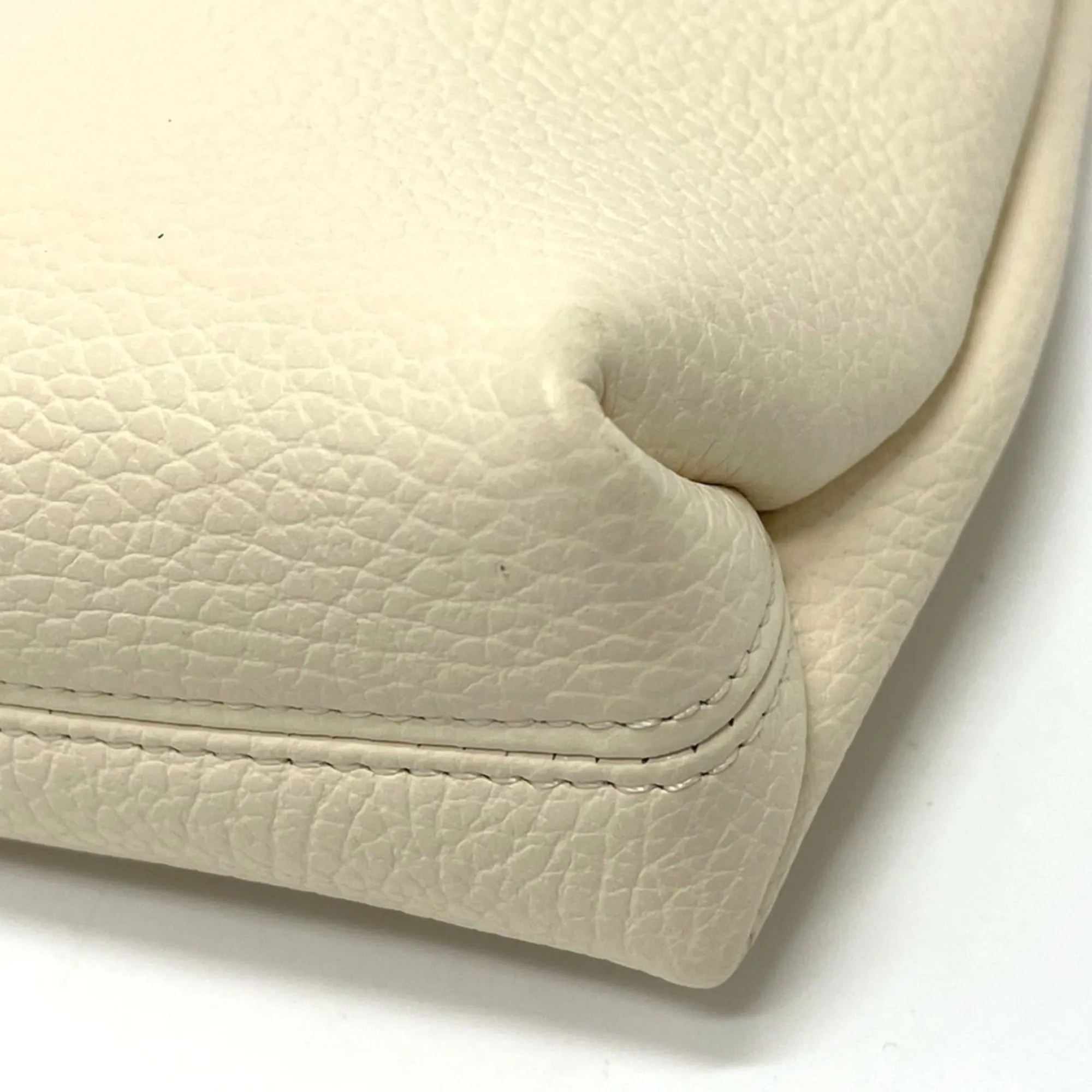 Furla  Leather Shoulder Bag (Pre-Owned)