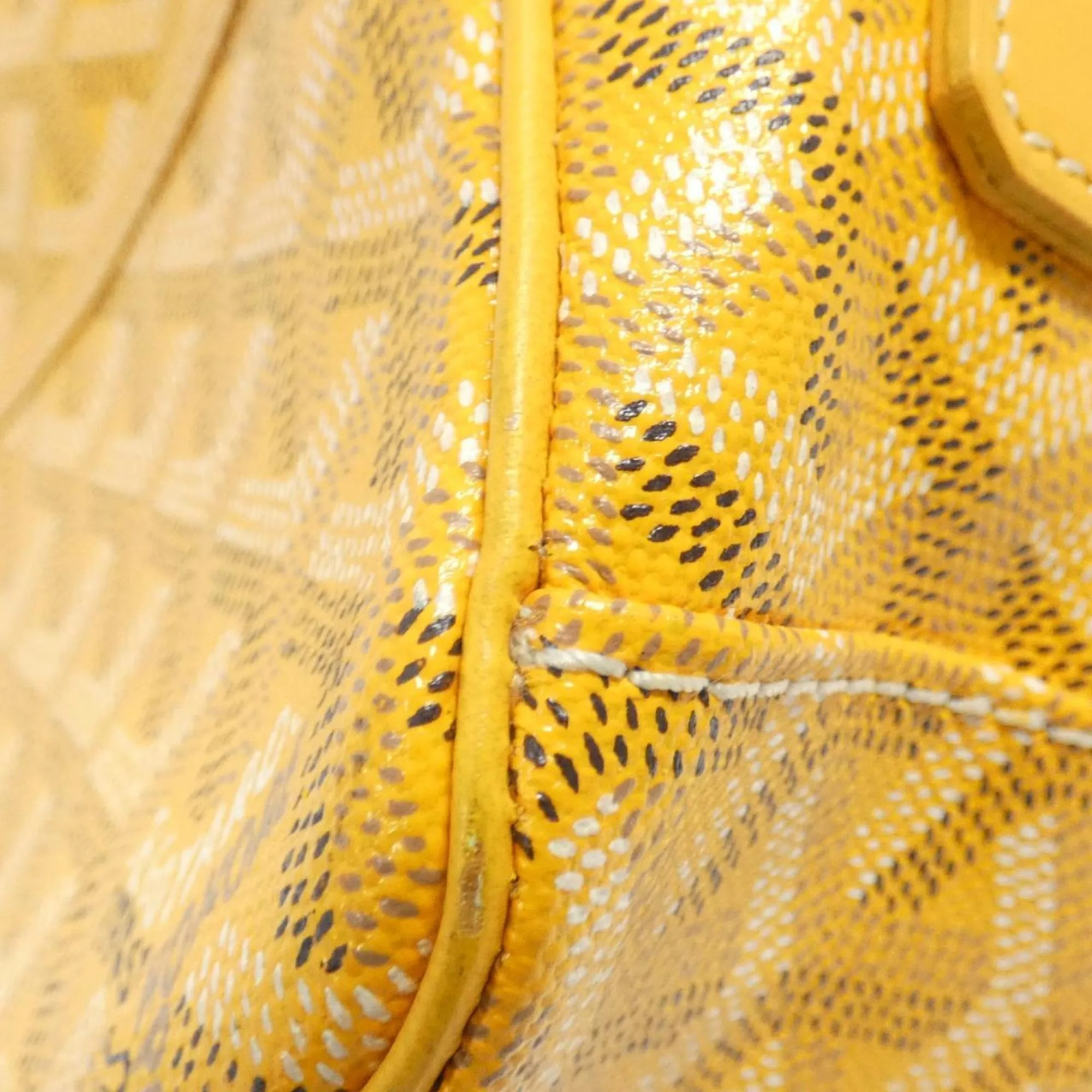 Goyard Coated Canvas Shoulder Bag (Pre-Owned)