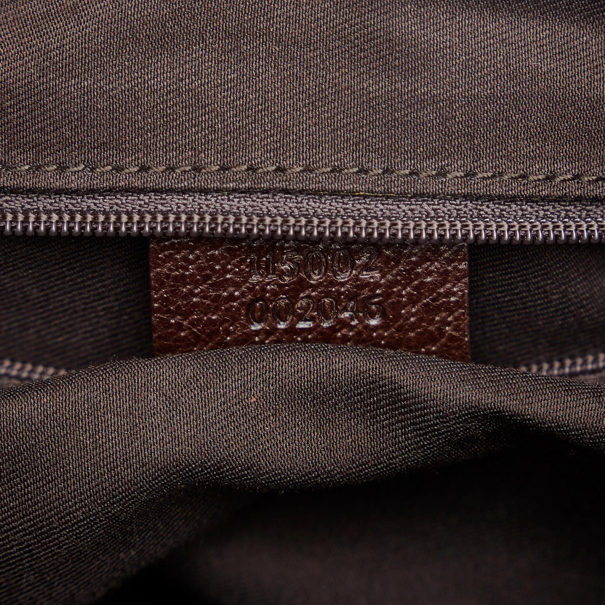 Gucci GG Canvas Shoulder Bag (SHG-5uFSu9)