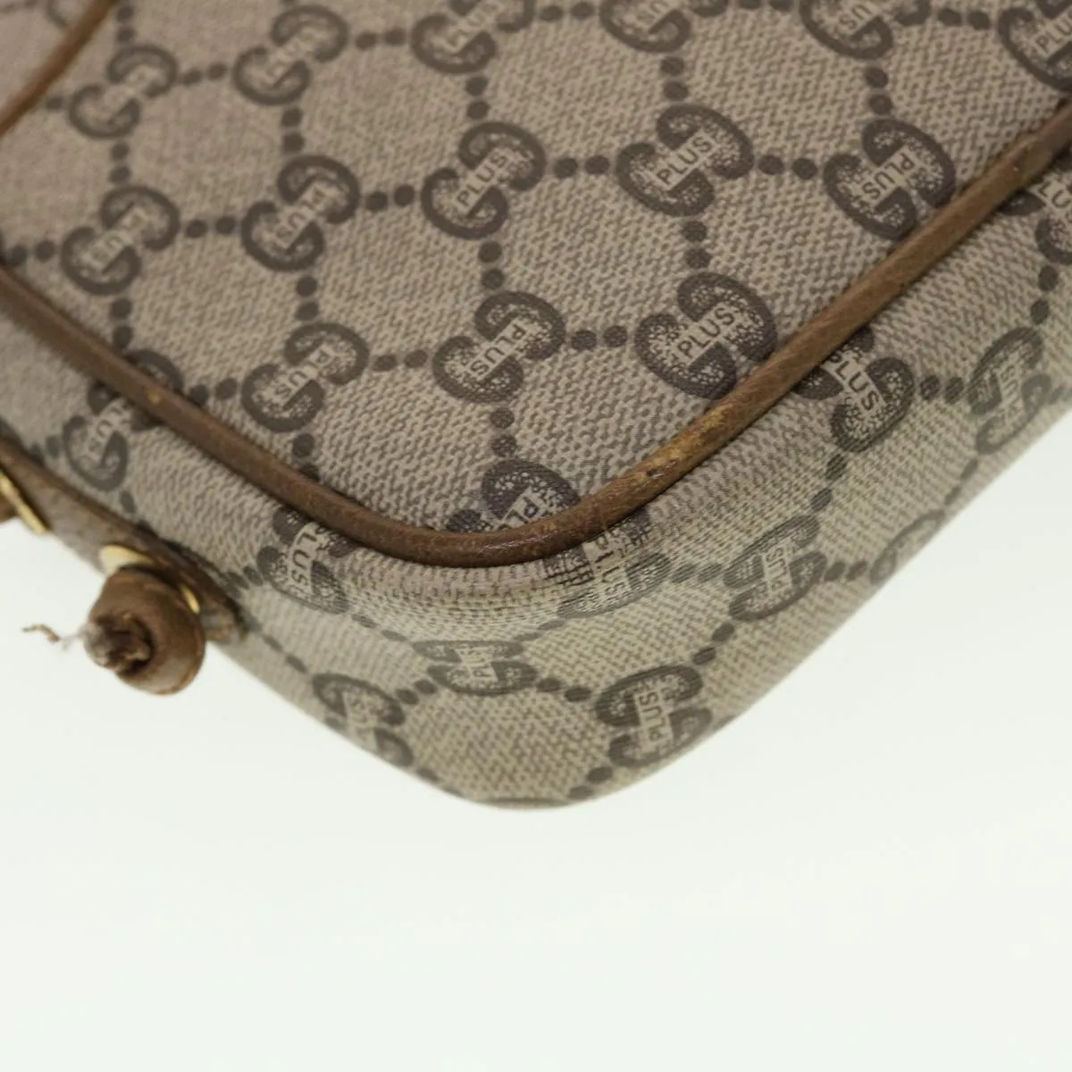 GUCCI GG Plus Canvas Shoulder Bag PVC Leather Beige  th3681