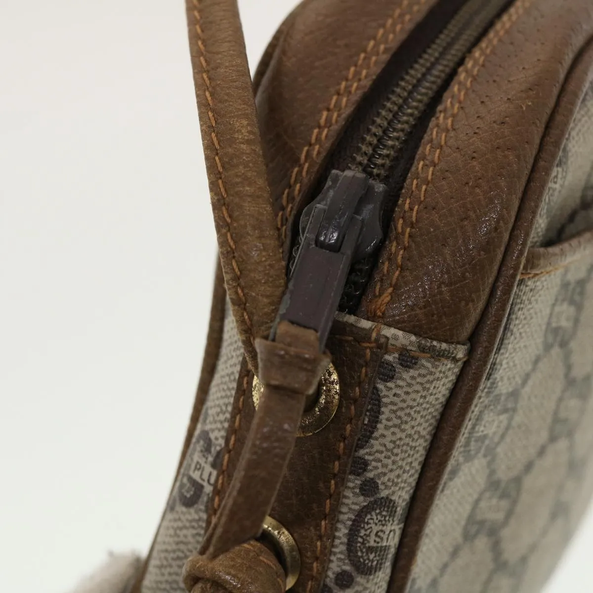 GUCCI GG Plus Canvas Shoulder Bag PVC Leather Beige  th3681
