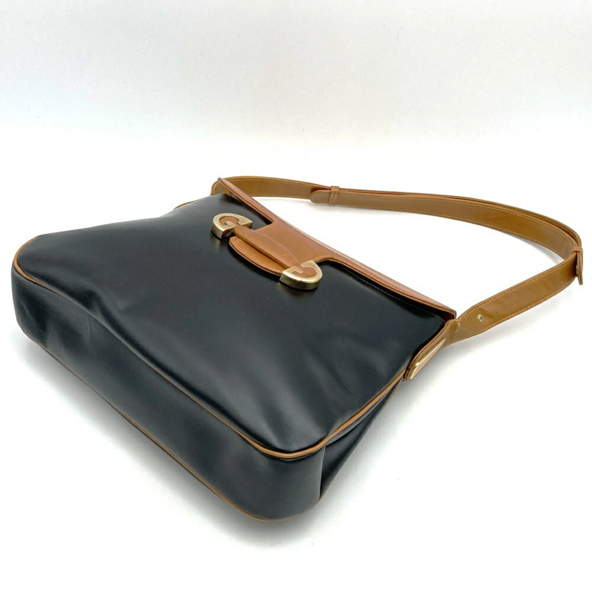 Gucci  Shoulder Bag (Pre-Owned)