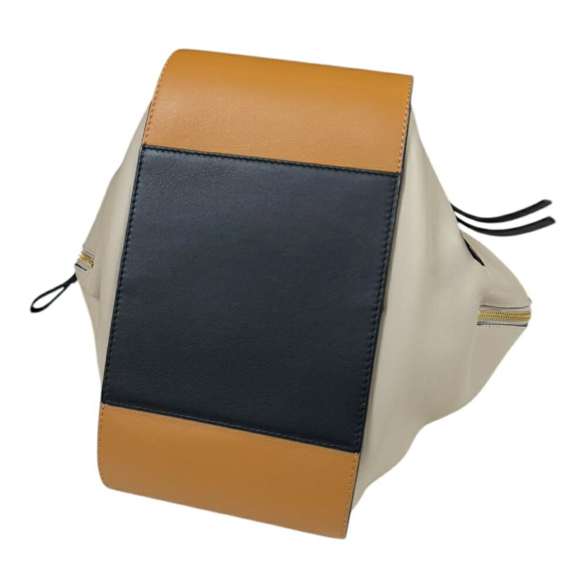 Loewe  Leather Shoulder Bag (Pre-Owned)