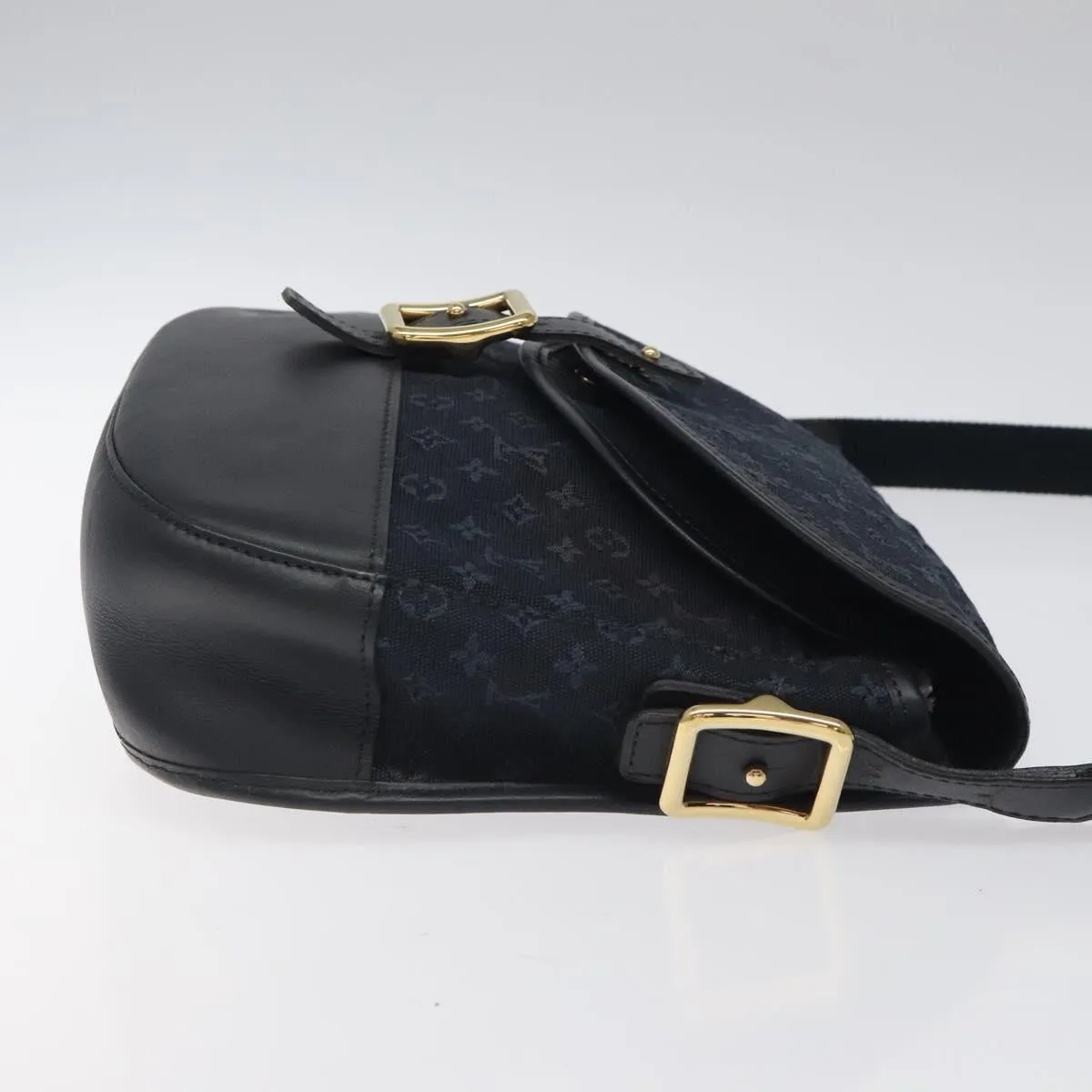 Louis Vuitton Berangere Canvas Shoulder Bag (Pre-Owned)