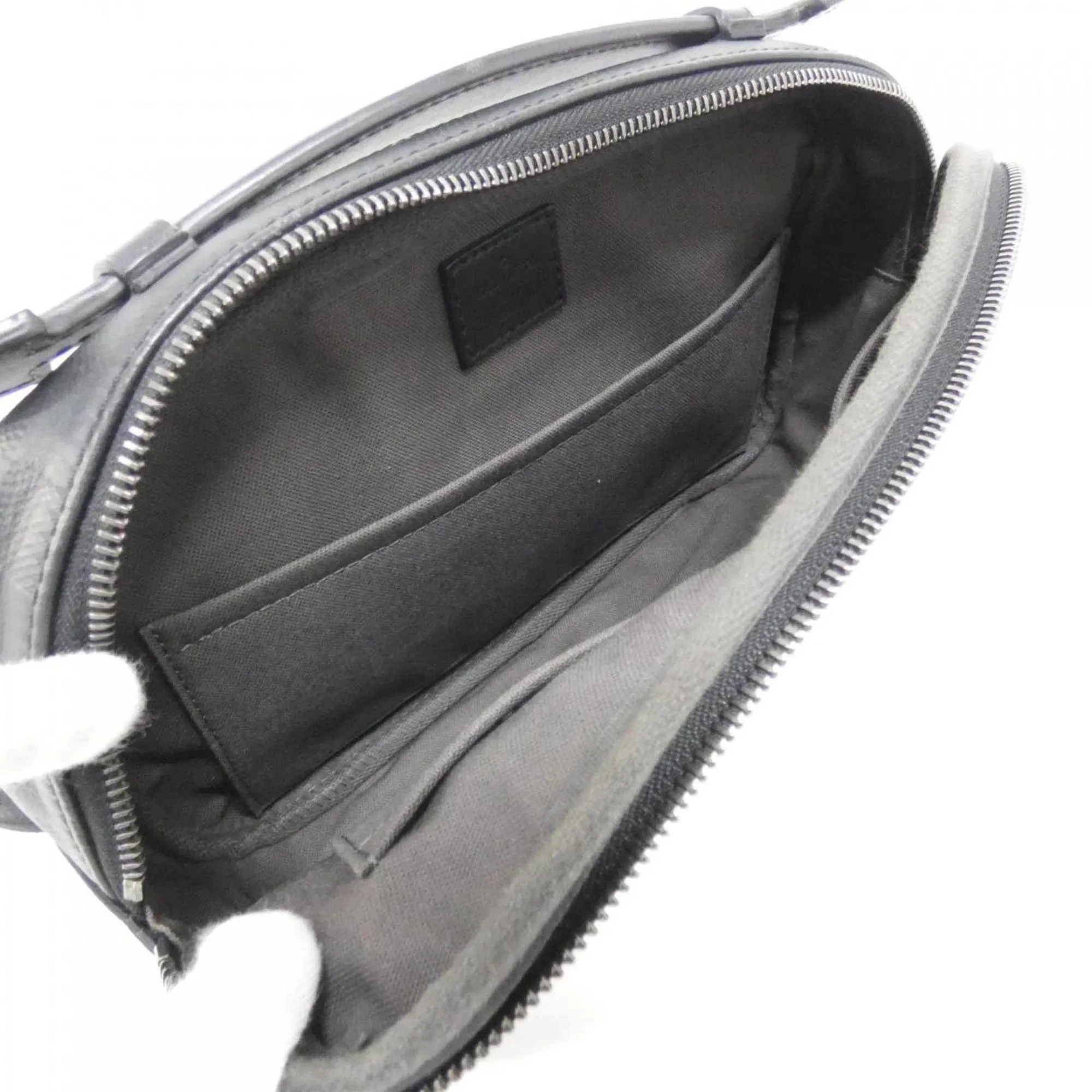 Louis Vuitton Leather Shoulder Bag (Pre-Owned)